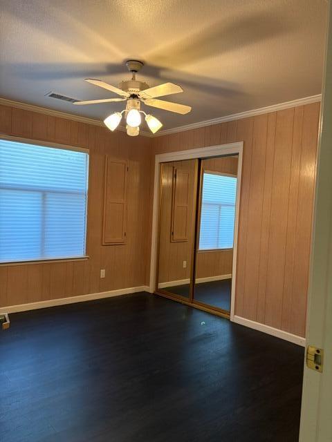 725 N Silvervale Dr, Visalia, CA 93292