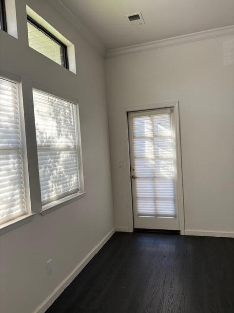 725 N Silvervale Dr, Visalia, CA 93292