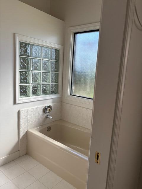 725 N Silvervale Dr, Visalia, CA 93292