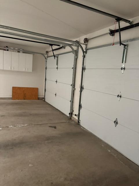 725 N Silvervale Dr, Visalia, CA 93292