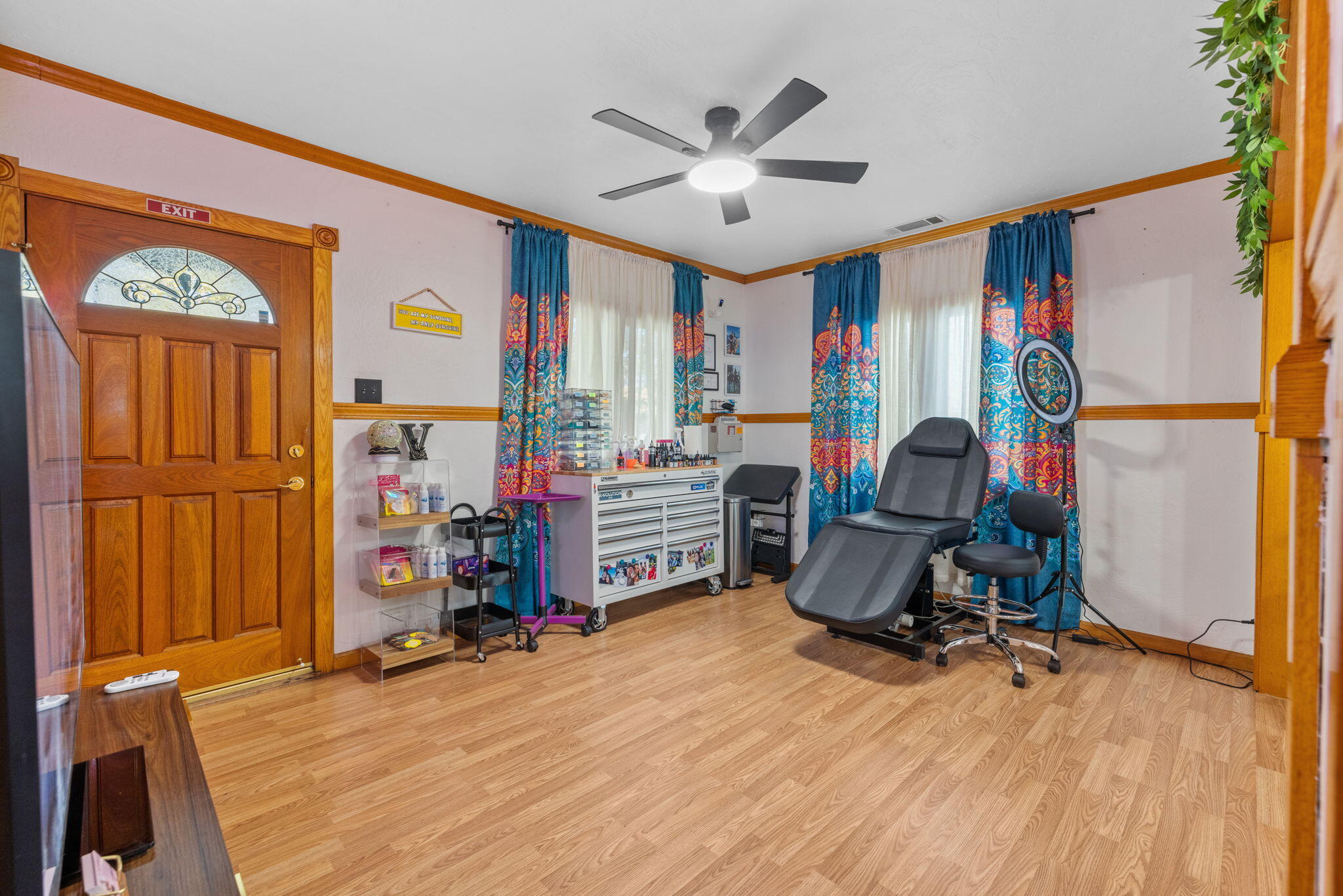 114 S Stevenson St, Visalia, CA 93291