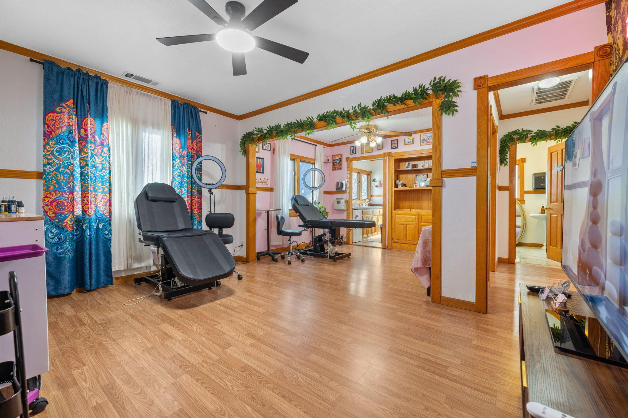 114 S Stevenson St, Visalia, CA 93291