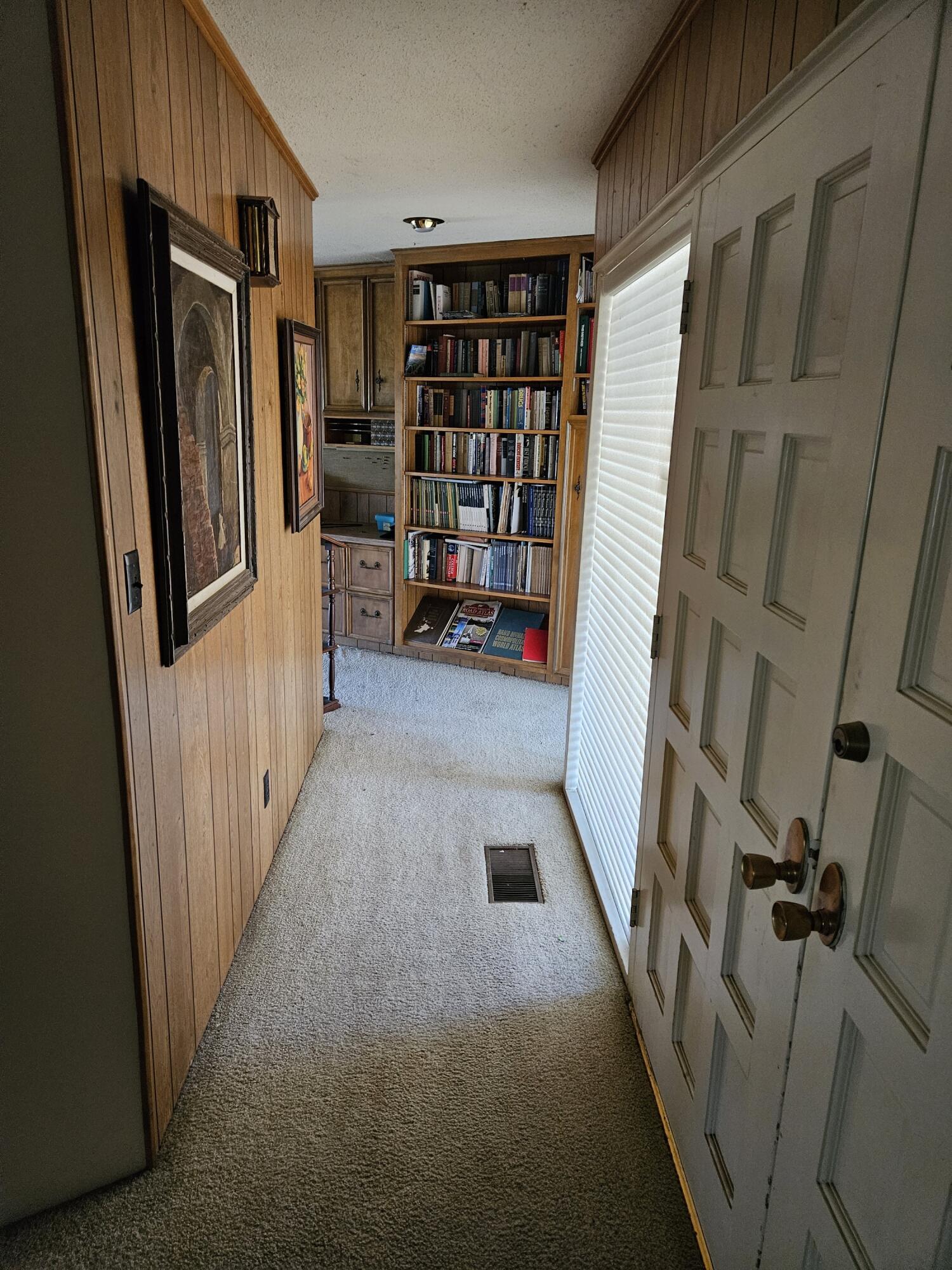 1431 Hillcrest Dr, Lindsay, CA 93247