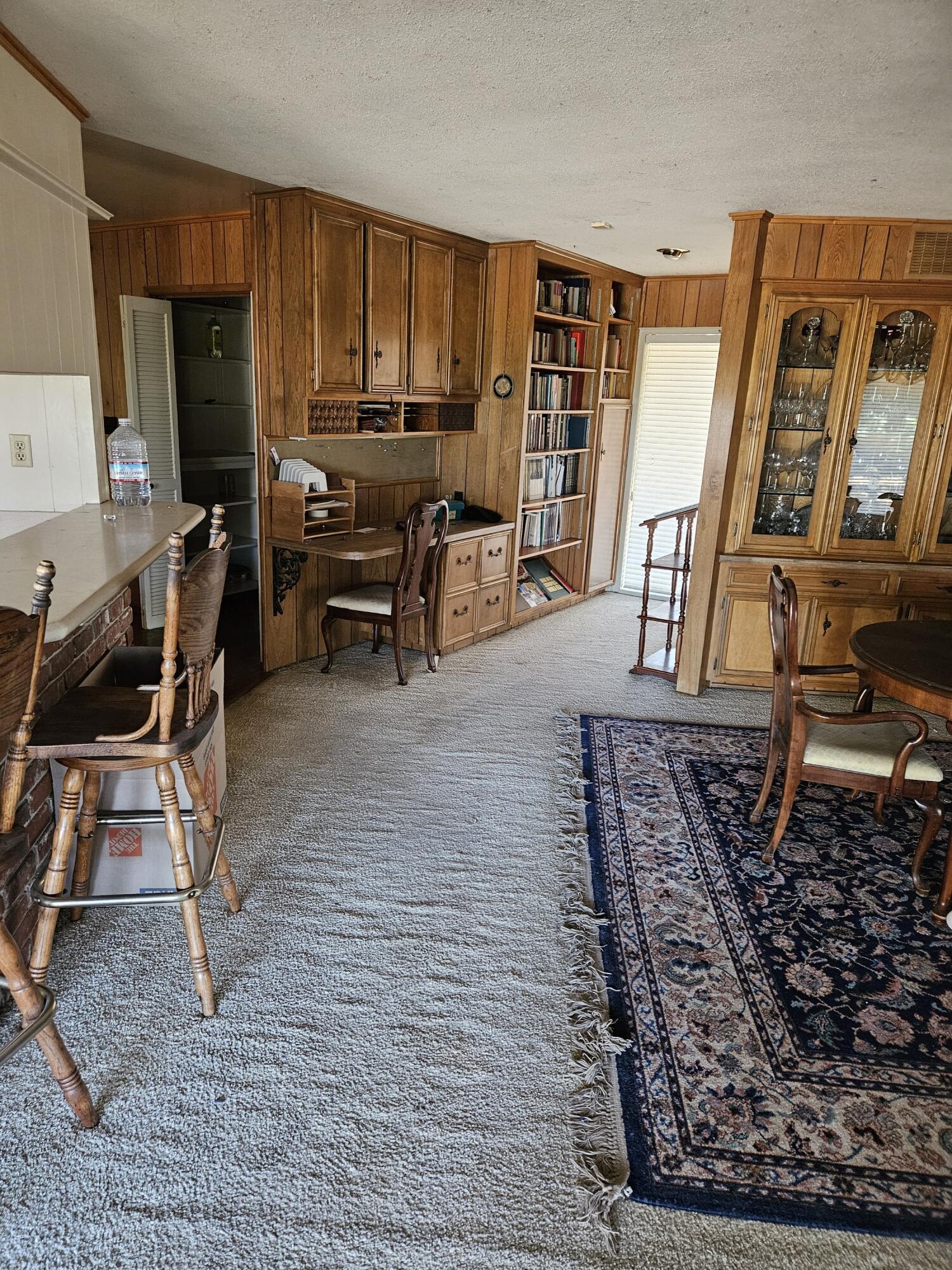 1431 Hillcrest Dr, Lindsay, CA 93247