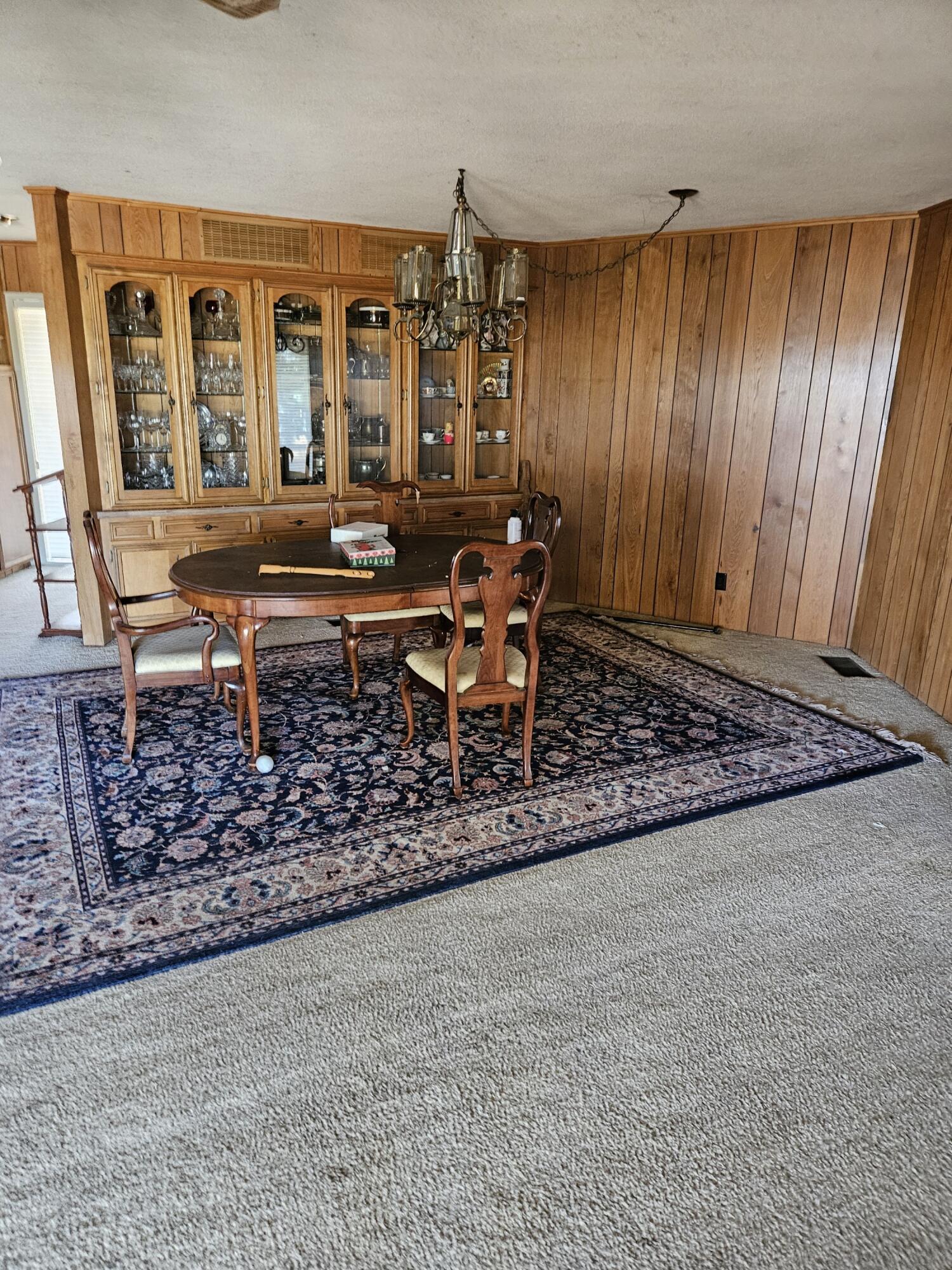 1431 Hillcrest Dr, Lindsay, CA 93247