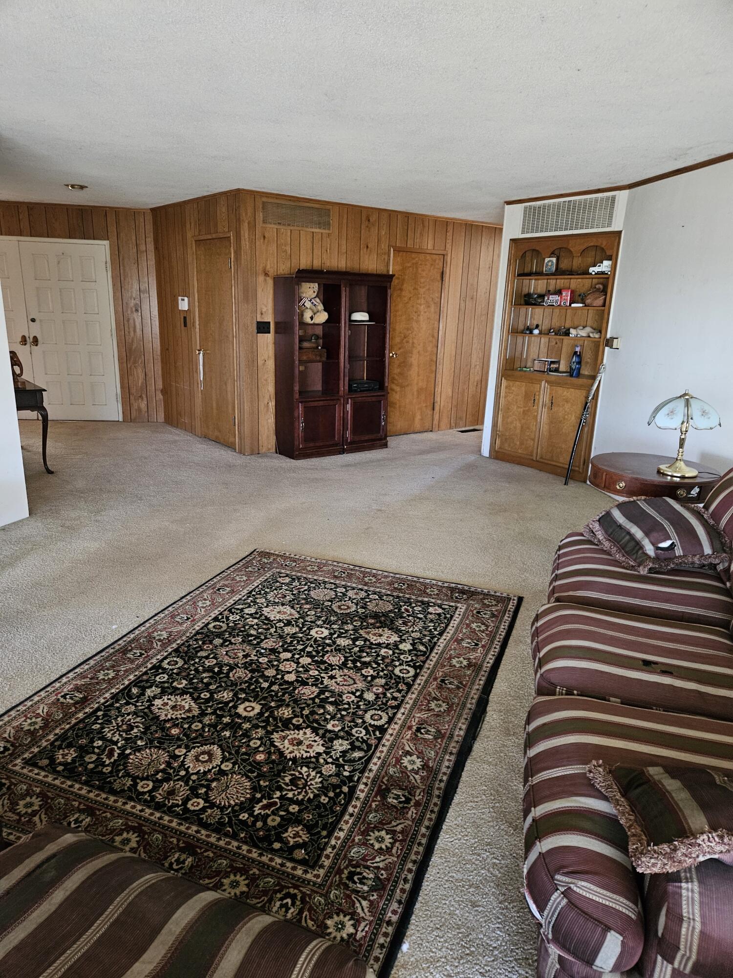 1431 Hillcrest Dr, Lindsay, CA 93247