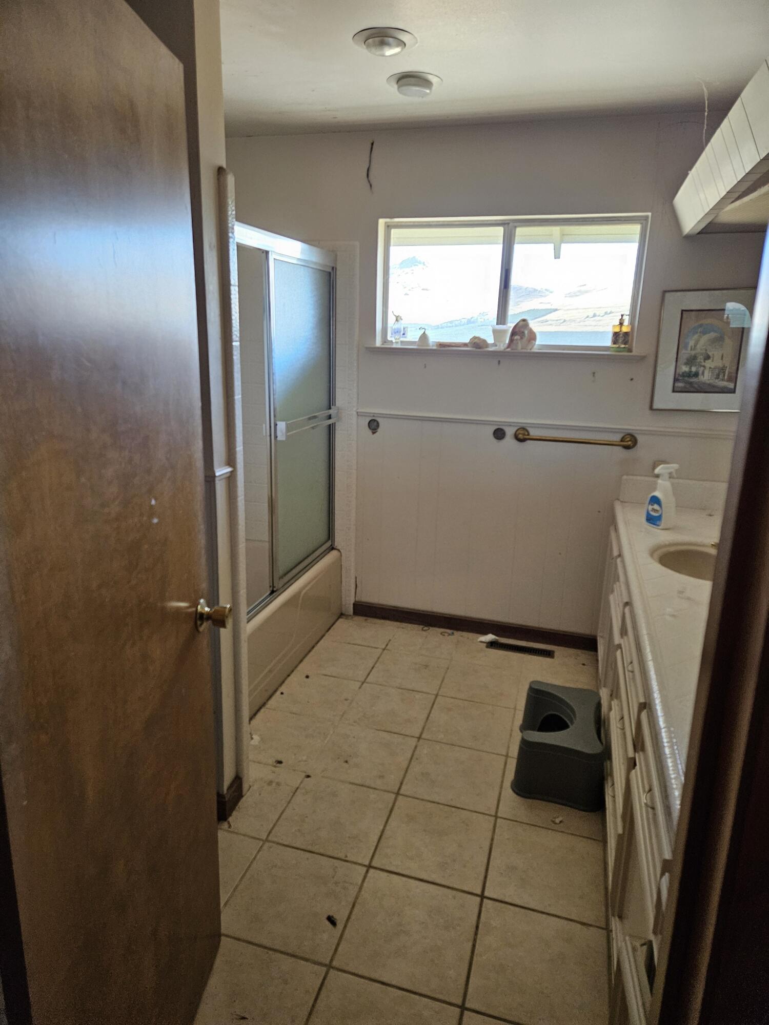 1431 Hillcrest Dr, Lindsay, CA 93247