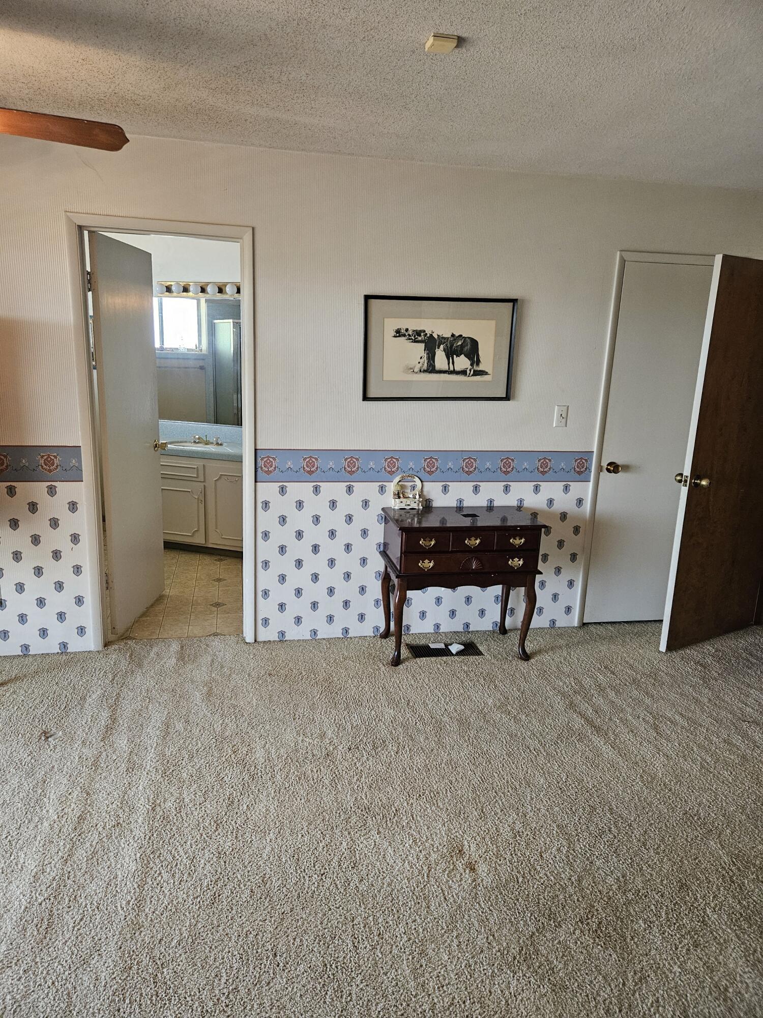 1431 Hillcrest Dr, Lindsay, CA 93247