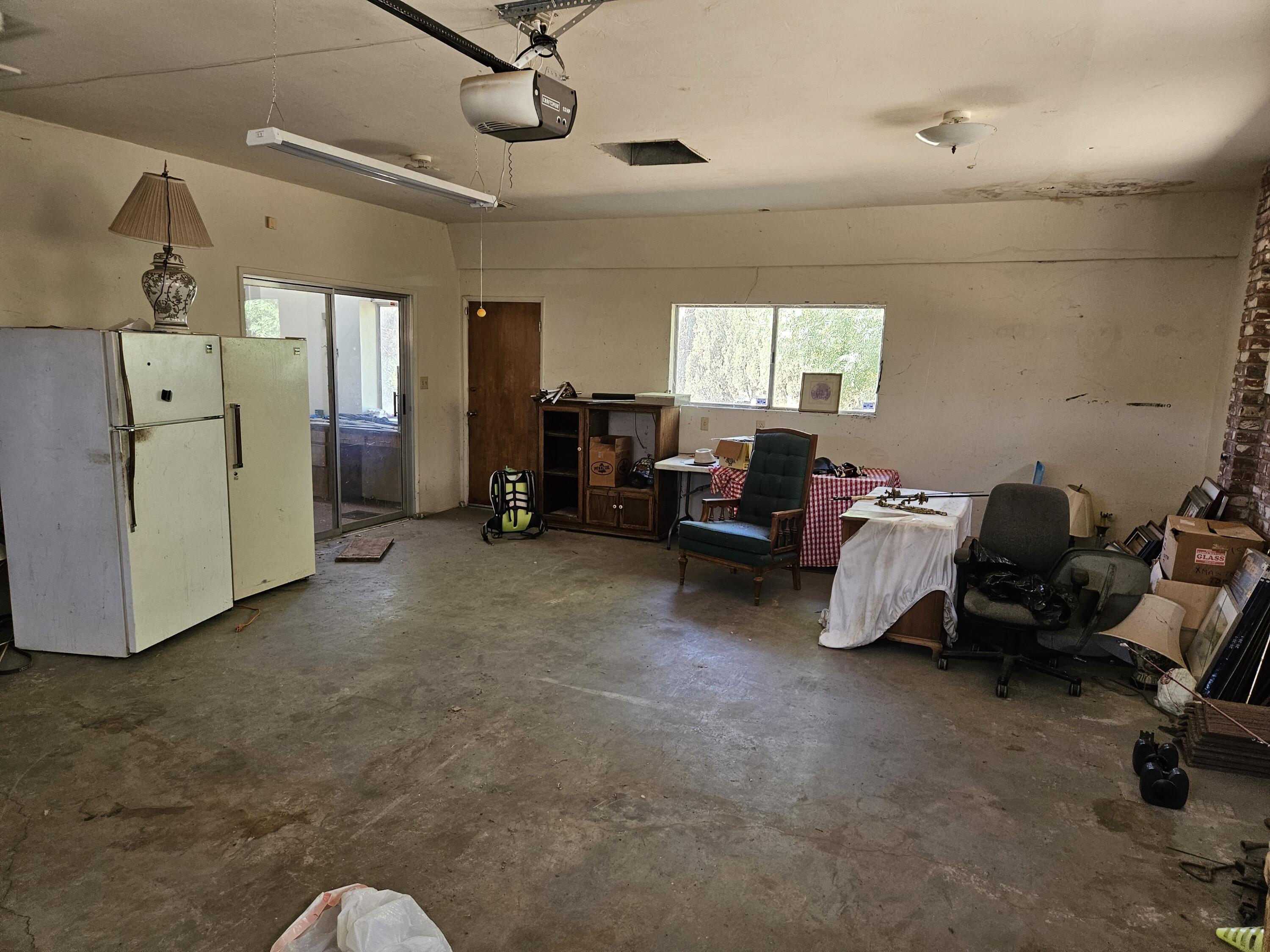 1431 Hillcrest Dr, Lindsay, CA 93247