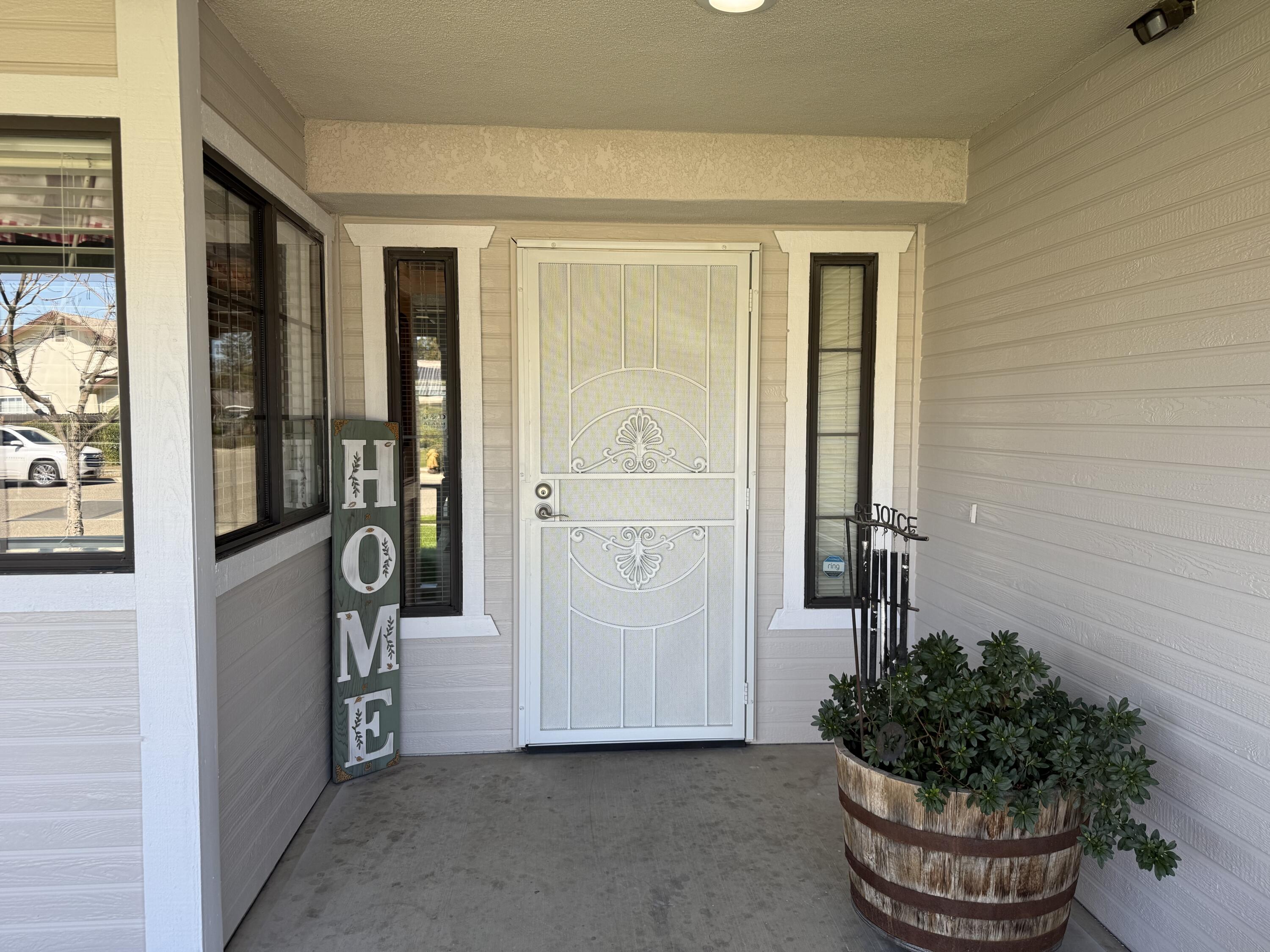 315 E Washington Ave, Tulare, CA 93274