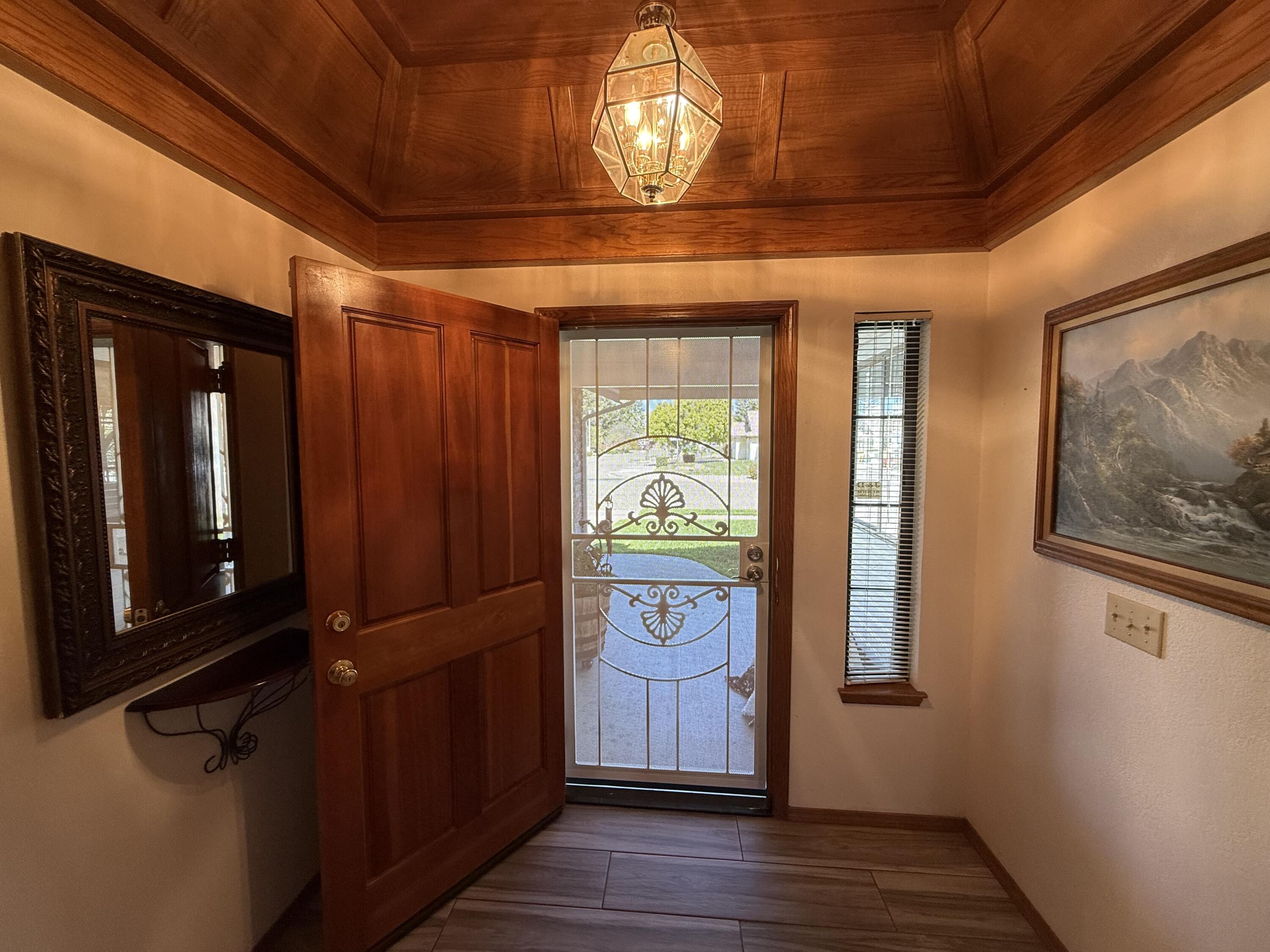 315 E Washington Ave, Tulare, CA 93274