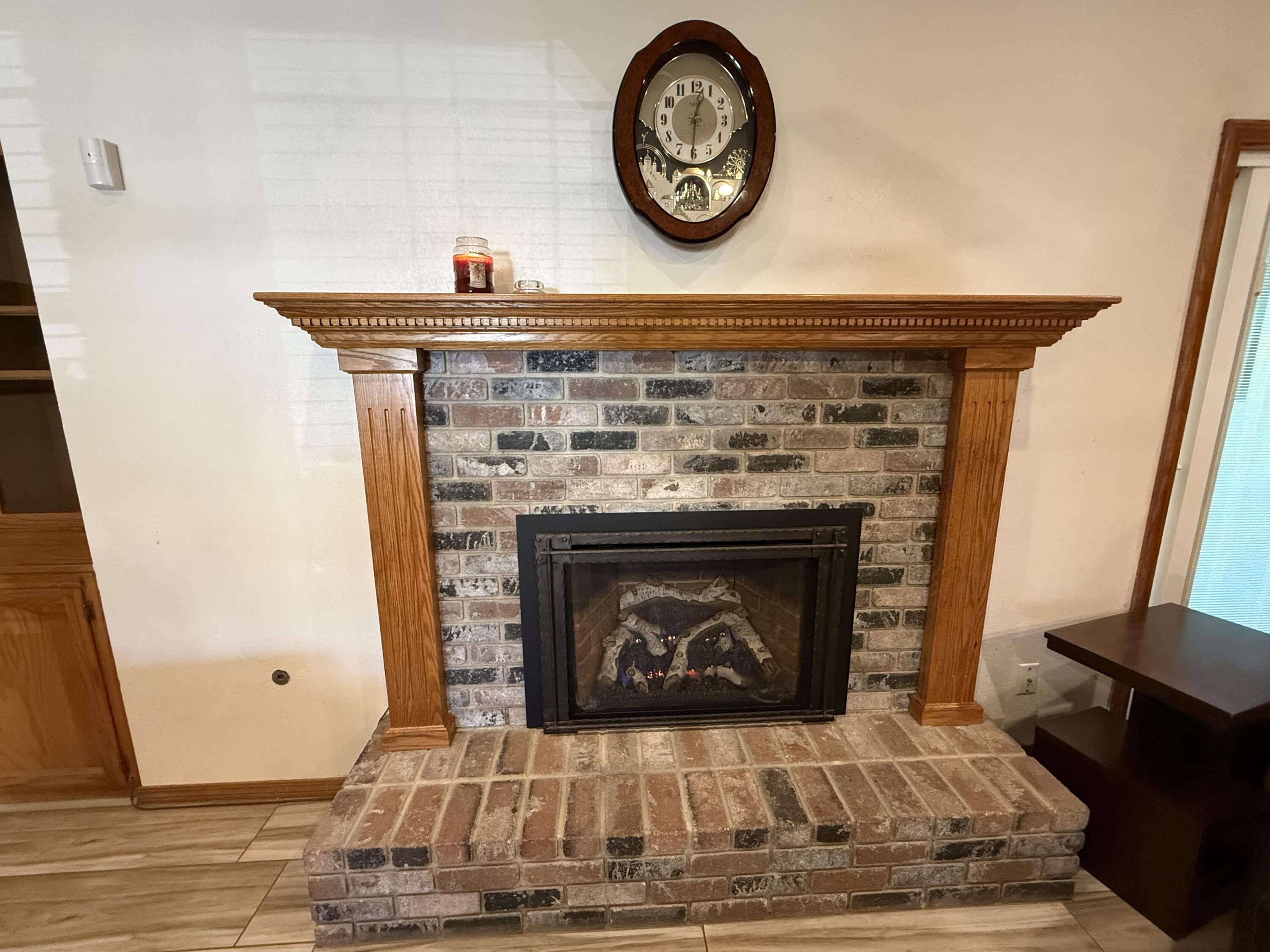 315 E Washington Ave, Tulare, CA 93274