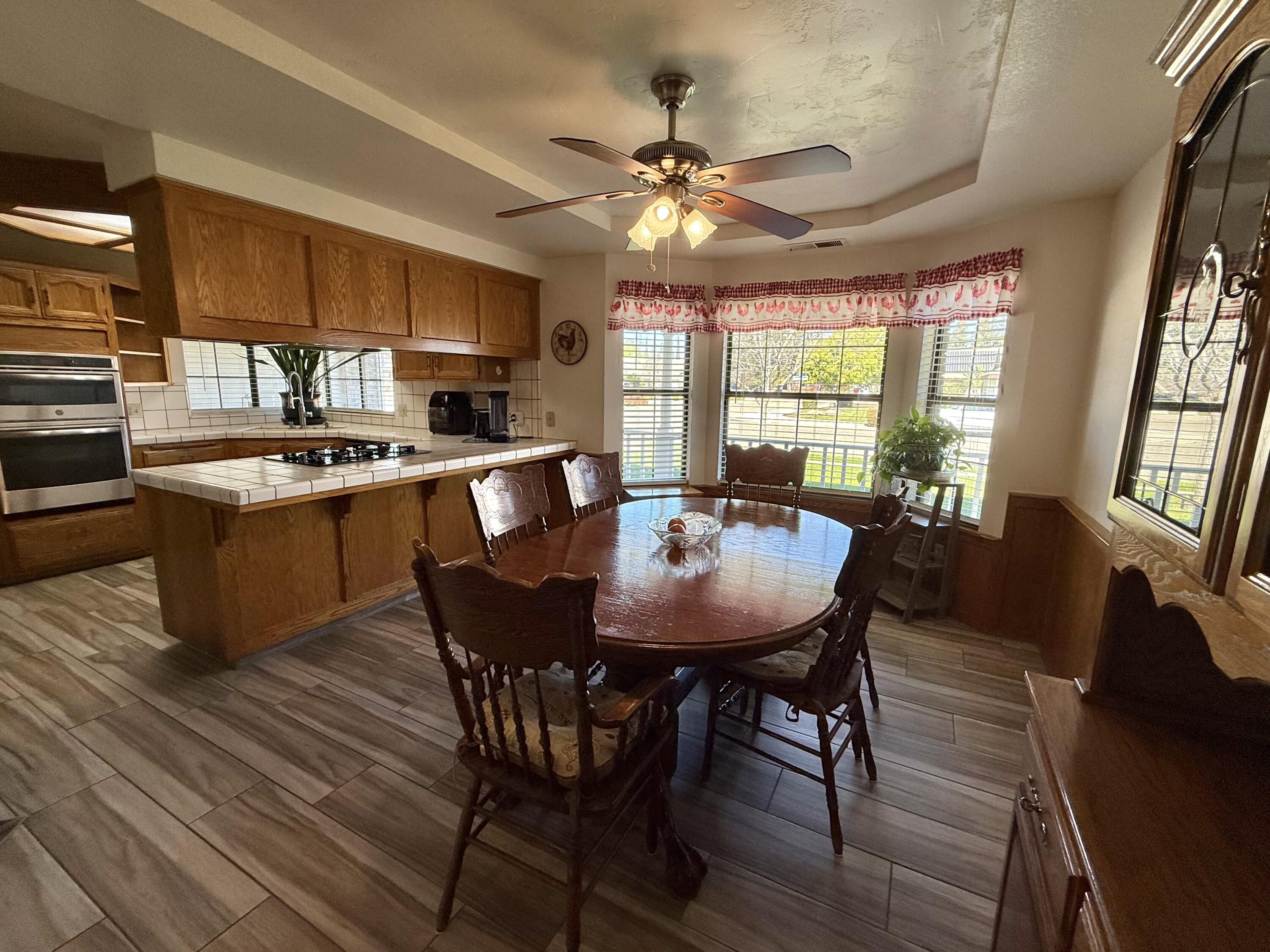 315 E Washington Ave, Tulare, CA 93274