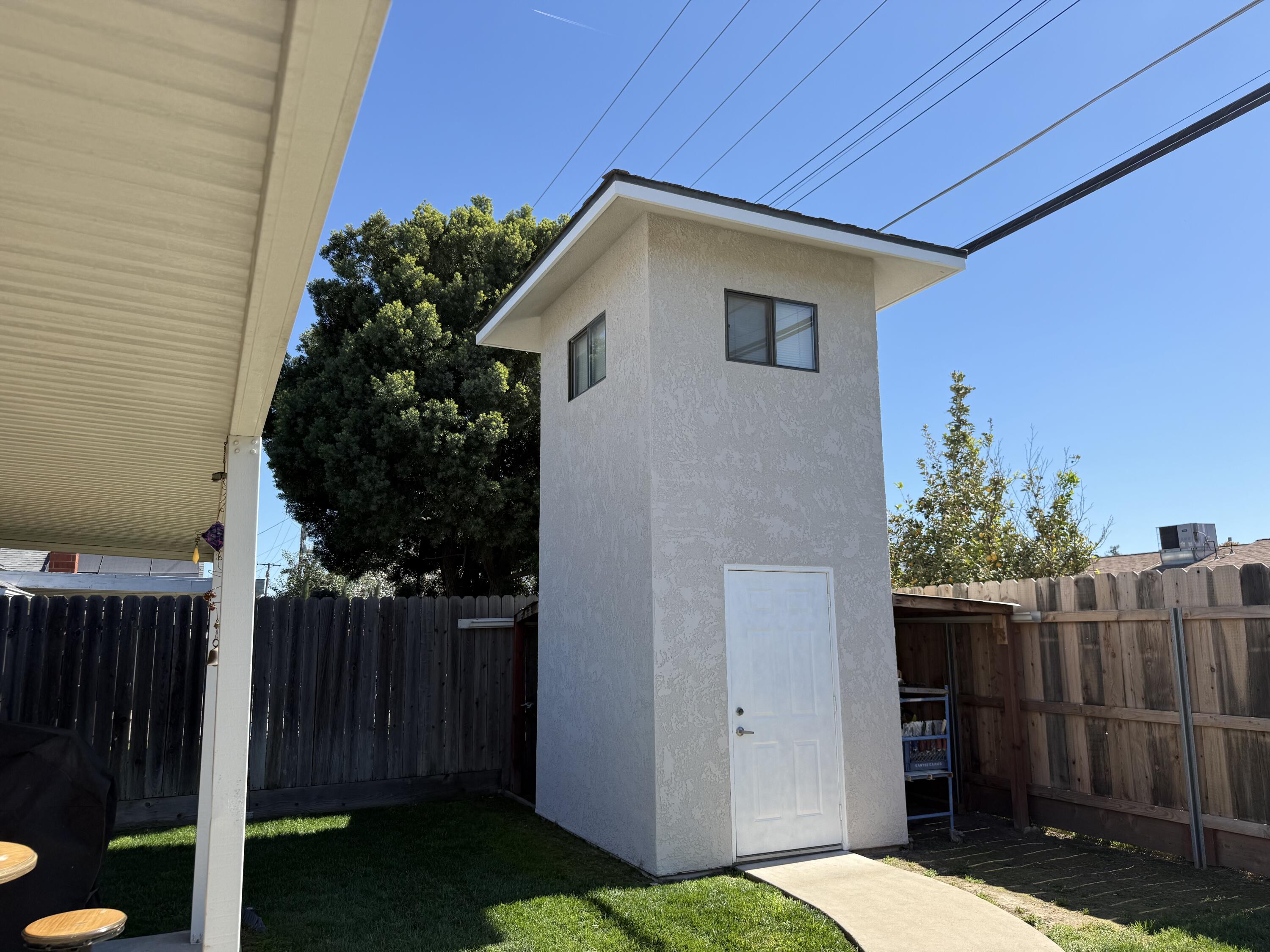 315 E Washington Ave, Tulare, CA 93274