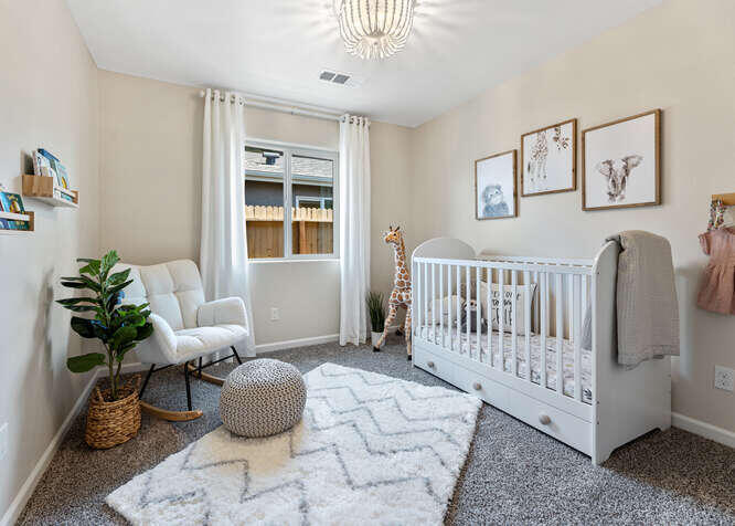 7062 W Oriole Ave, Visalia, CA 93291