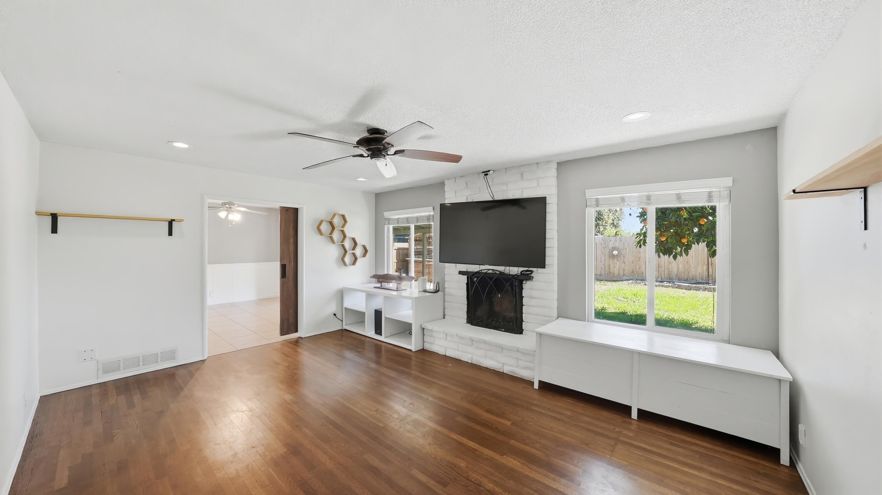 2607 W Dartmouth Ave, Visalia, CA 93277