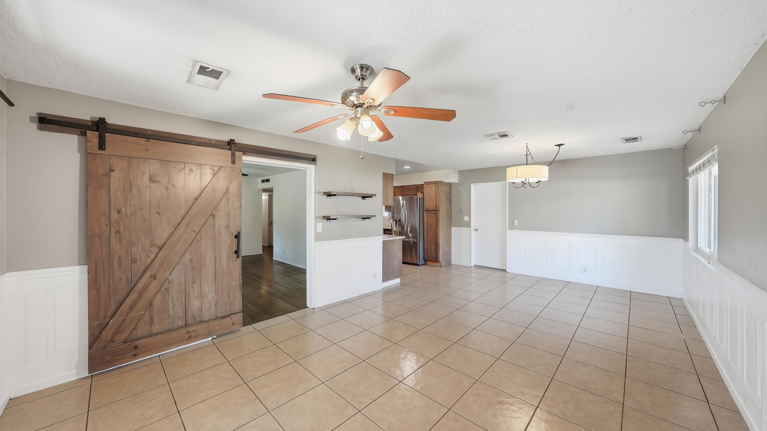 2607 W Dartmouth Ave, Visalia, CA 93277