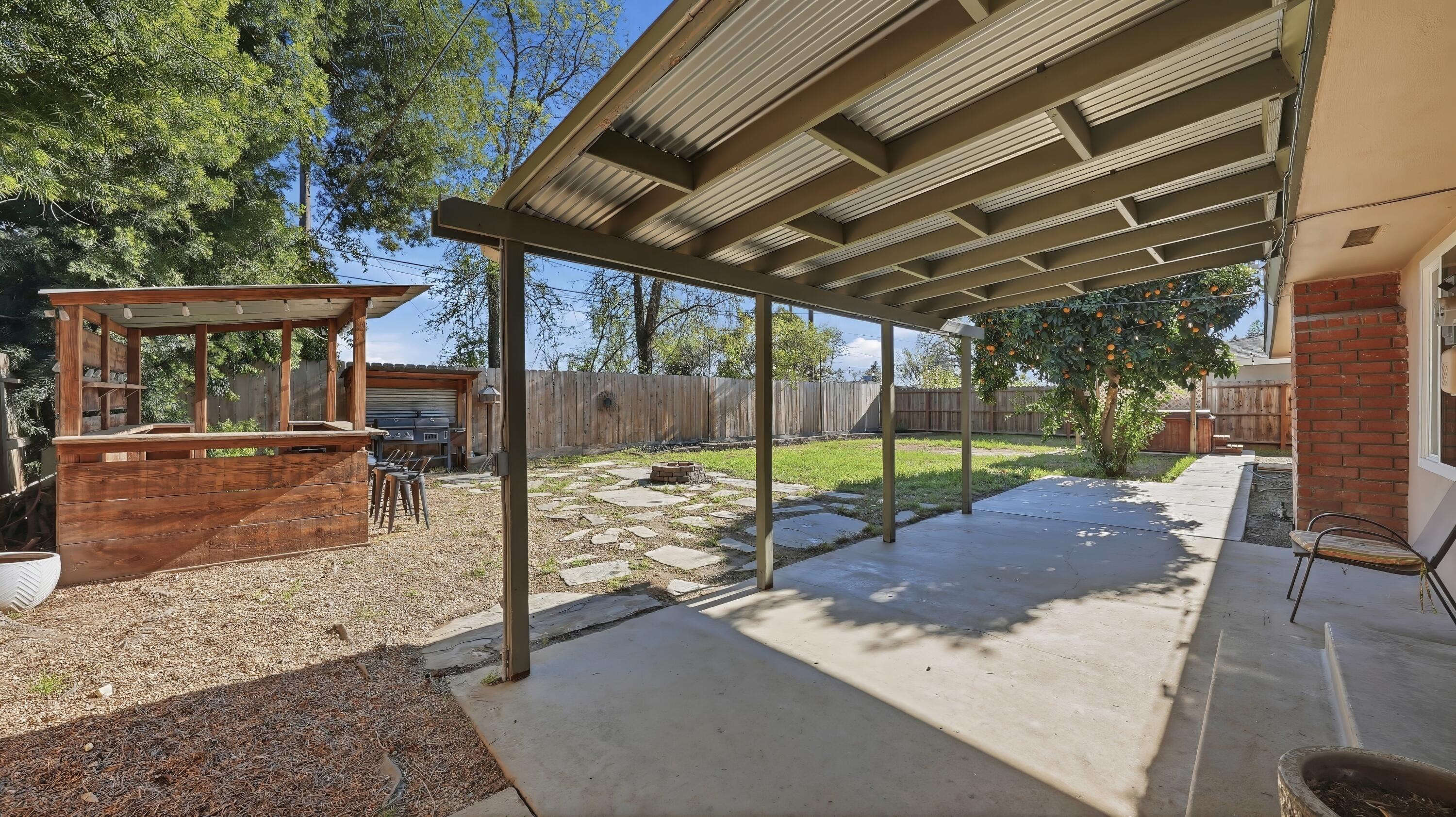 2607 W Dartmouth Ave, Visalia, CA 93277