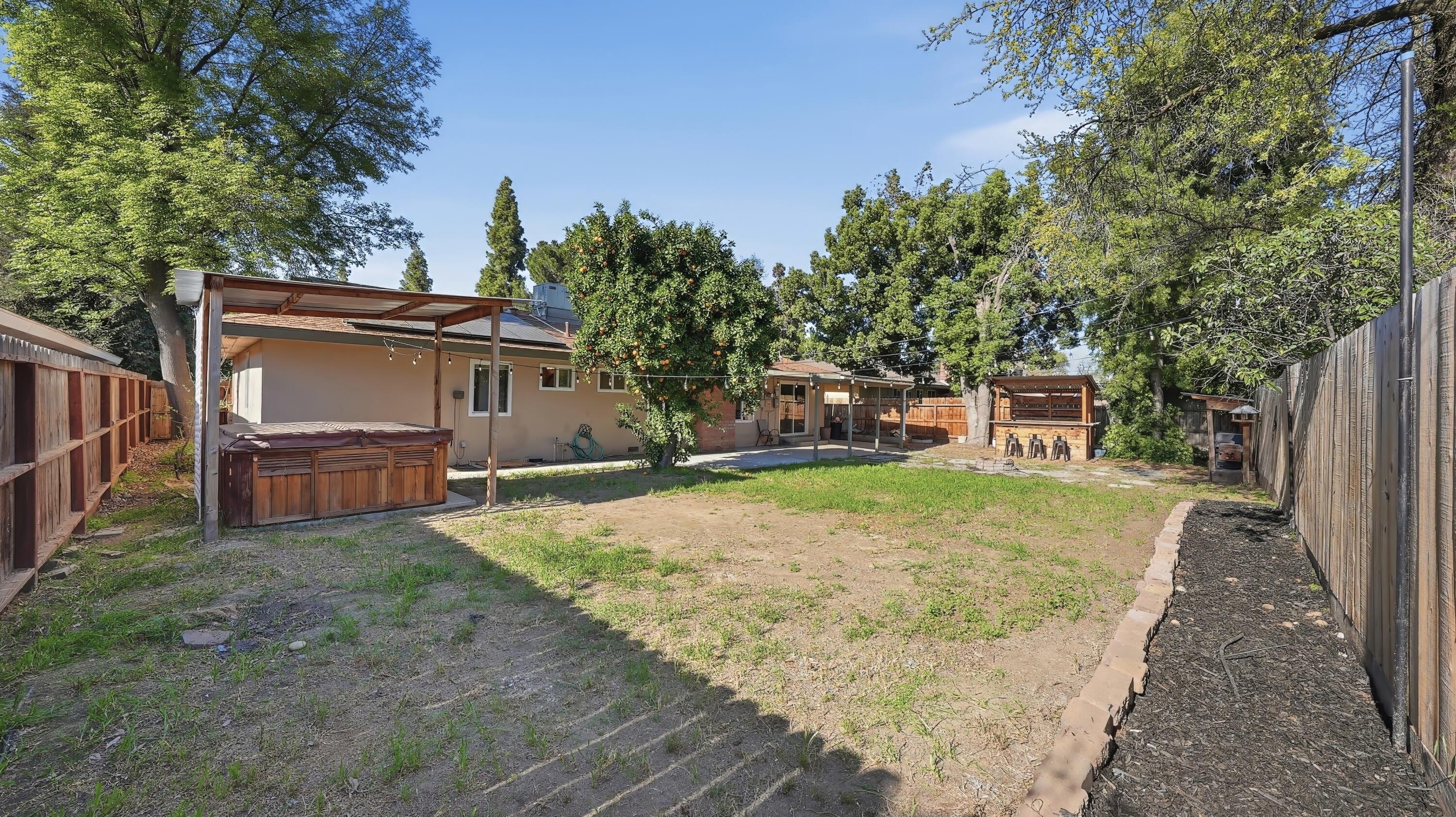 2607 W Dartmouth Ave, Visalia, CA 93277