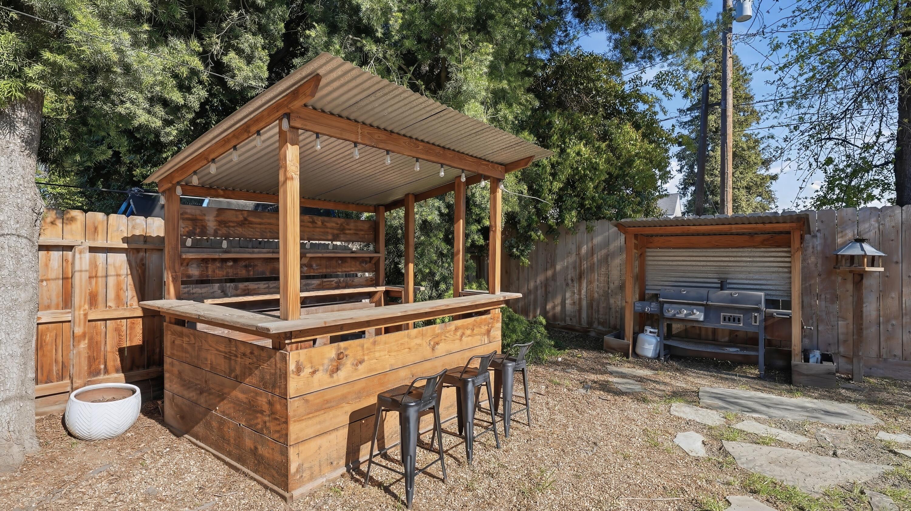 2607 W Dartmouth Ave, Visalia, CA 93277