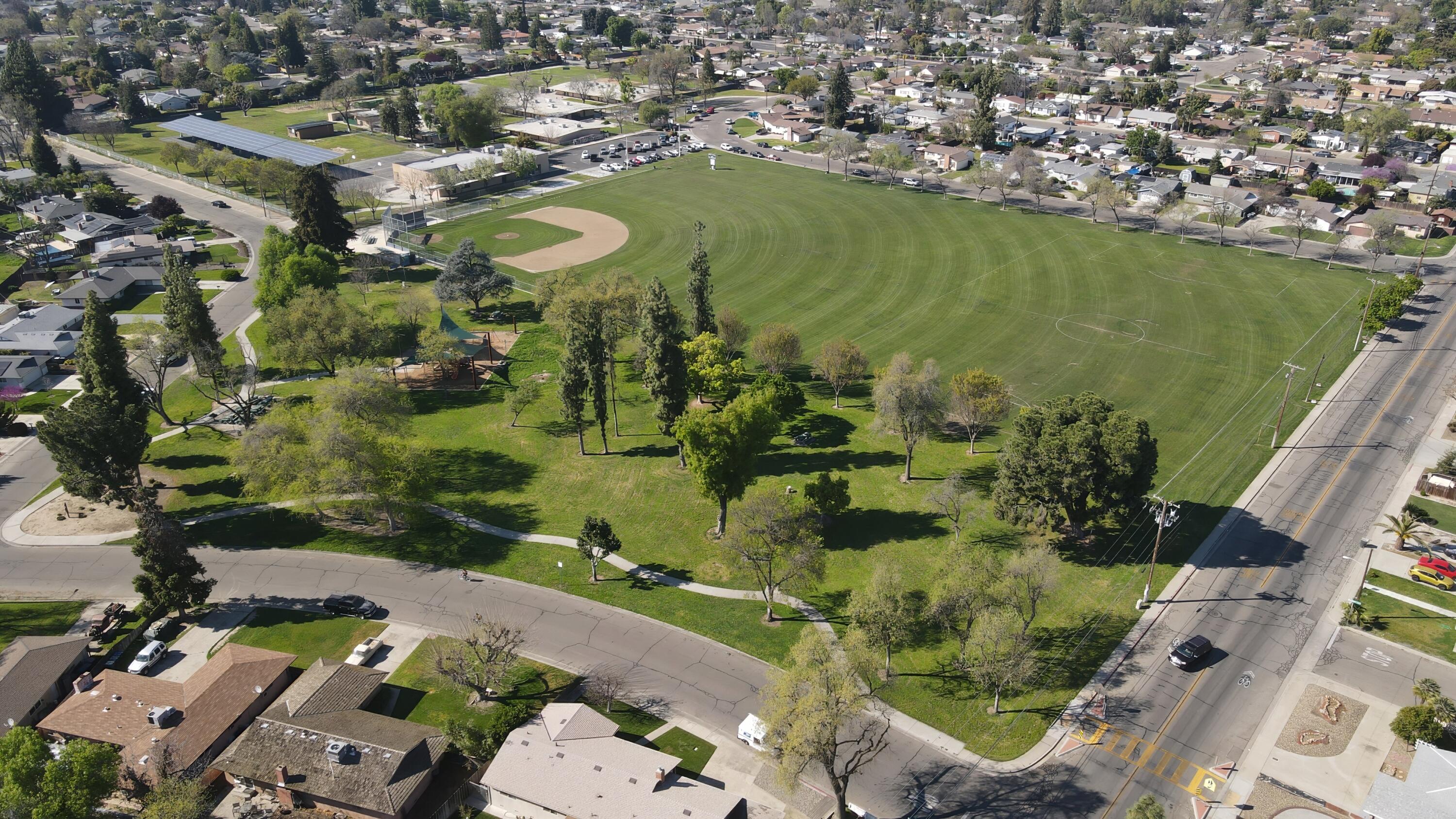 2607 W Dartmouth Ave, Visalia, CA 93277