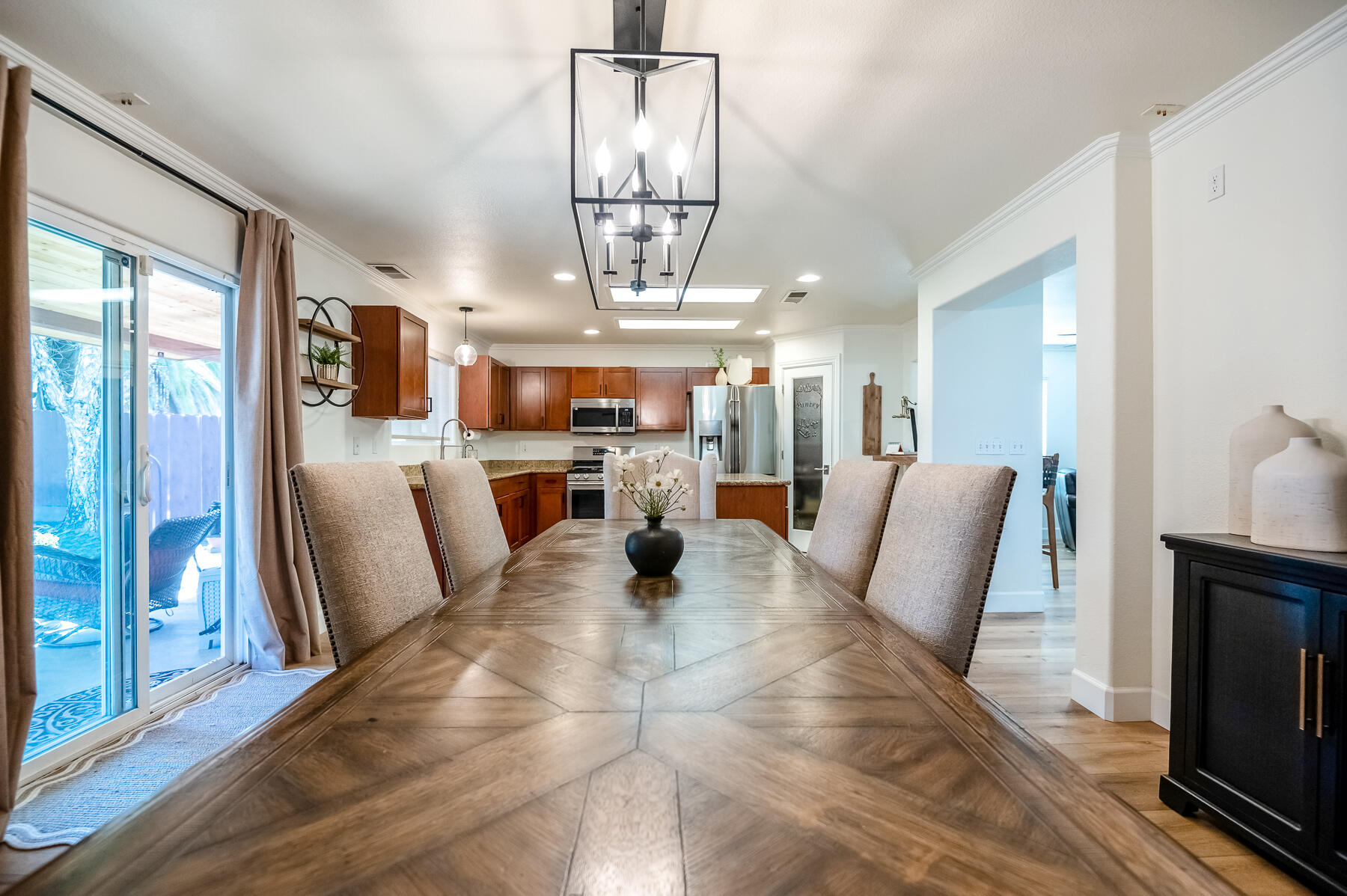 3243 W Sedona Ave, Visalia, CA 93291