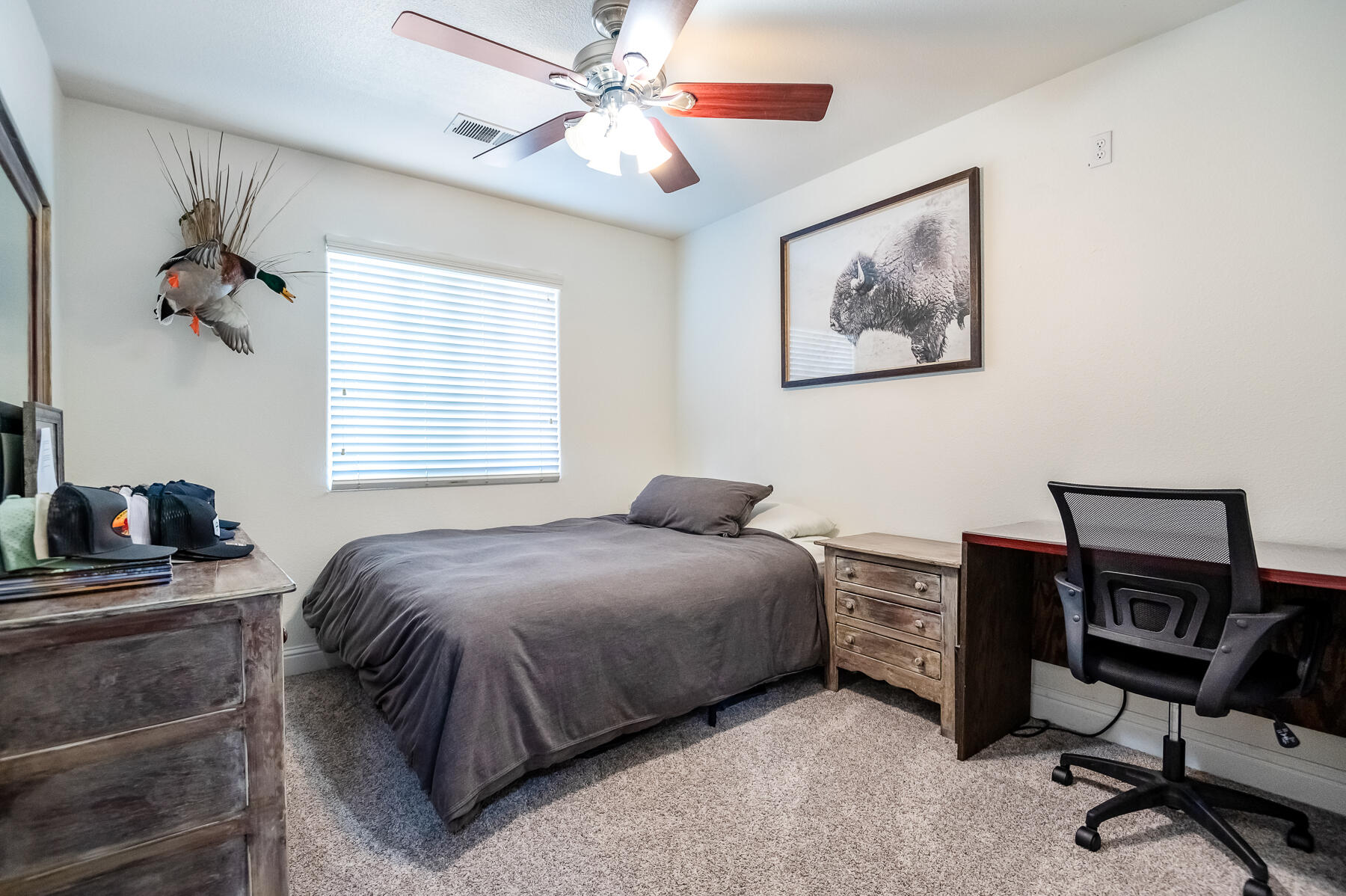 3243 W Sedona Ave, Visalia, CA 93291