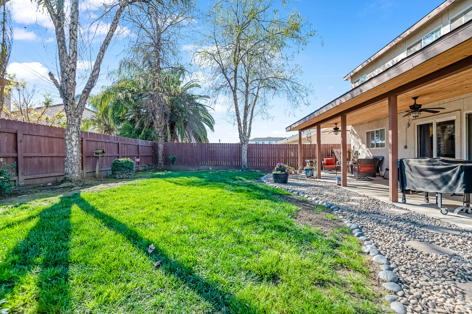 3243 W Sedona Ave, Visalia, CA 93291