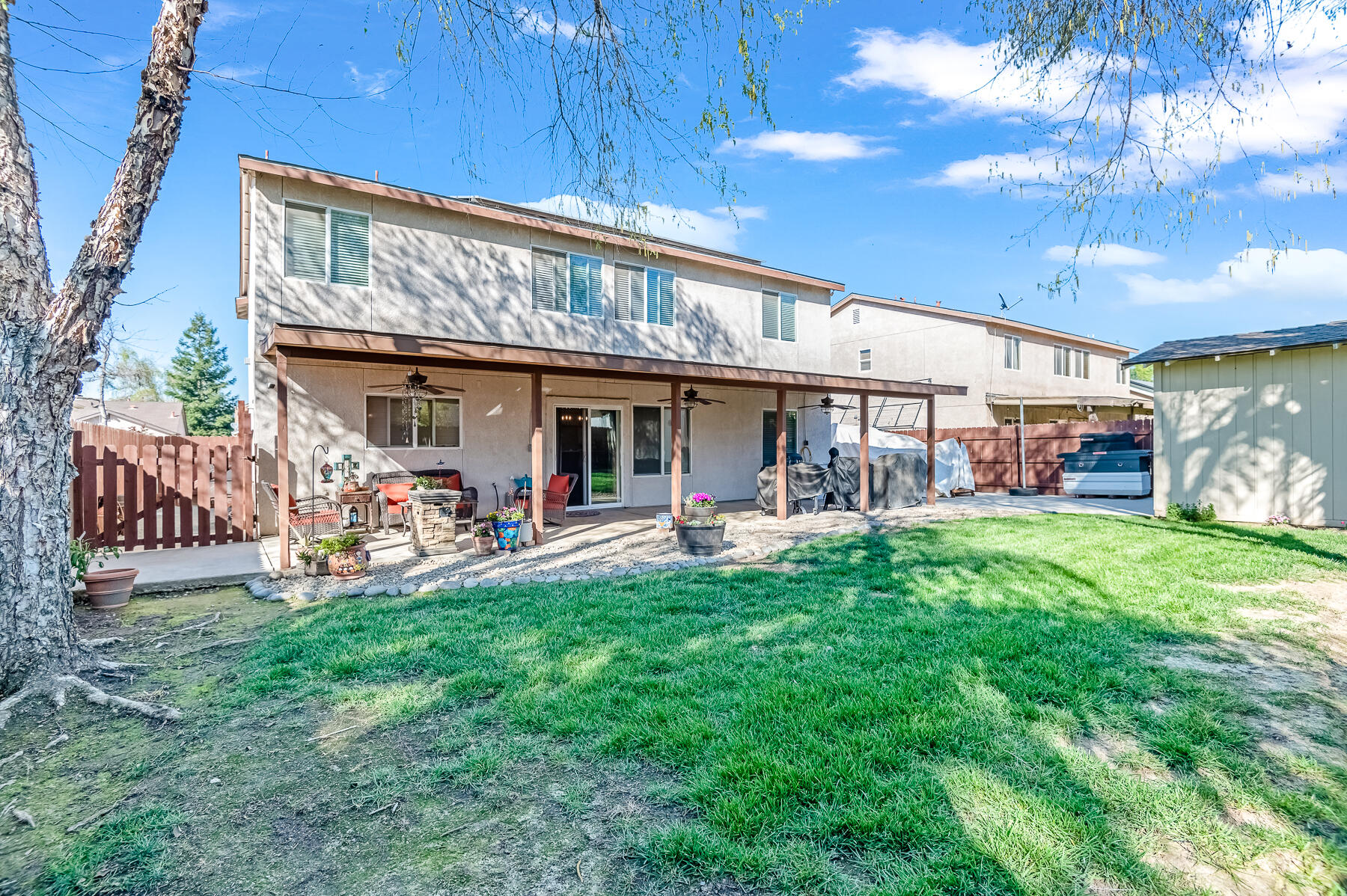 3243 W Sedona Ave, Visalia, CA 93291