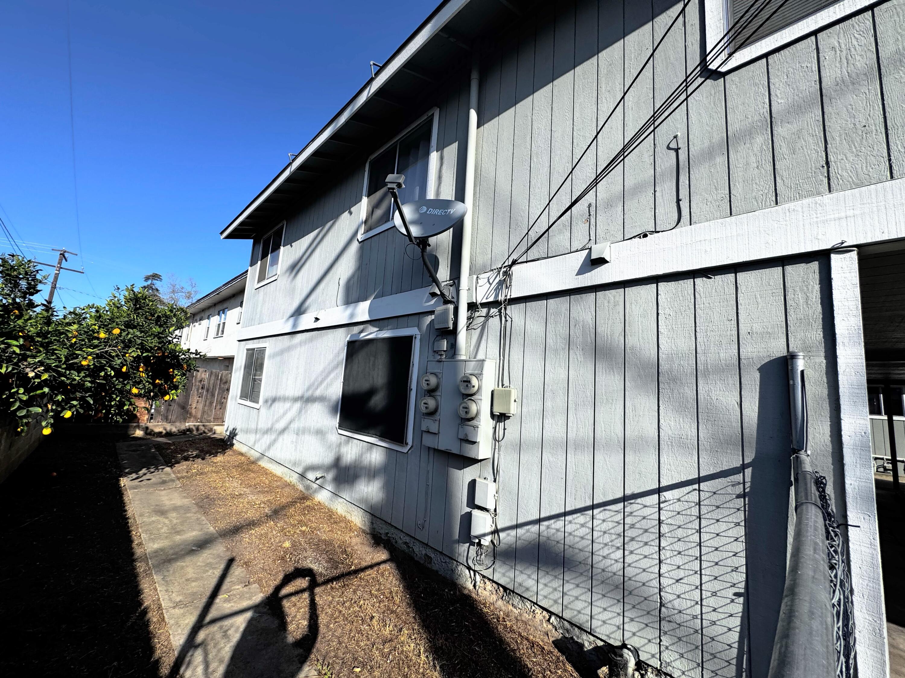 253 W Belleview Ave, Porterville, CA 93257