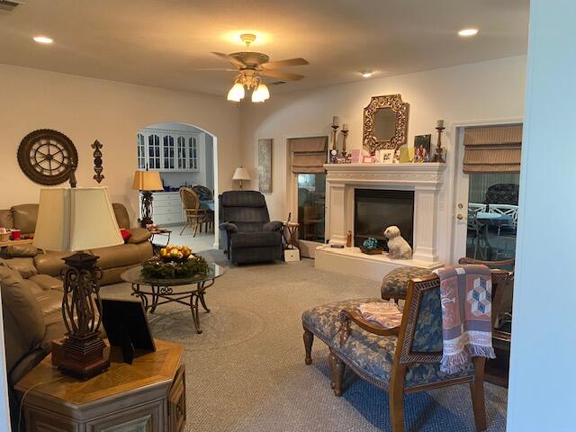 1110 Grove Dr, Tulare, CA 93274