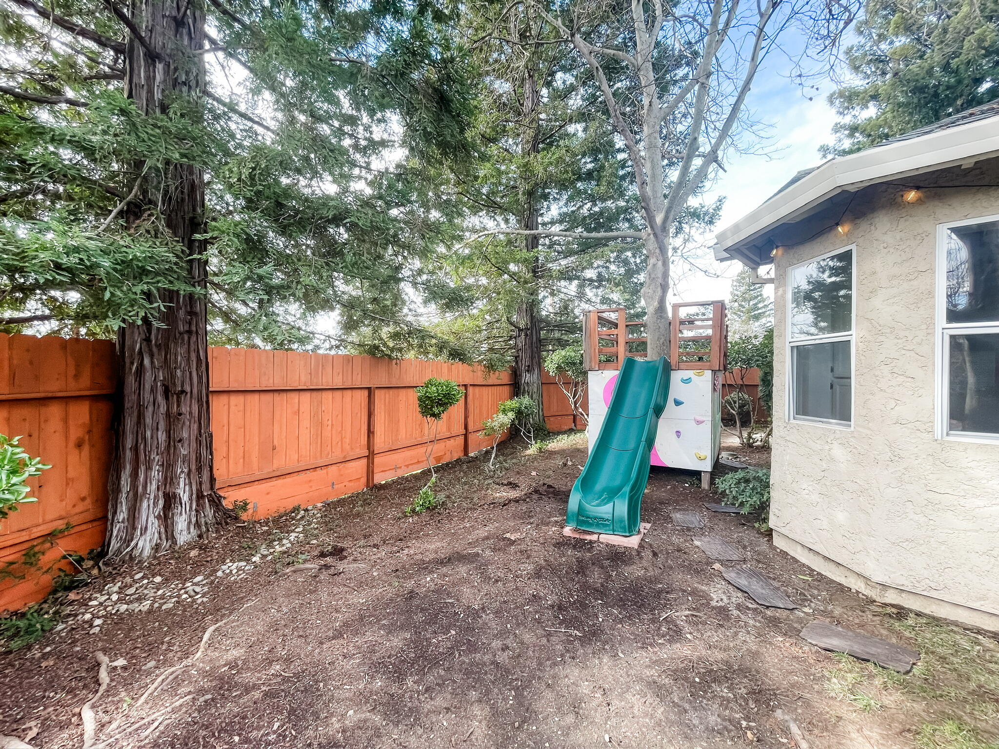 2629 Lakewest Dr, Chico, CA