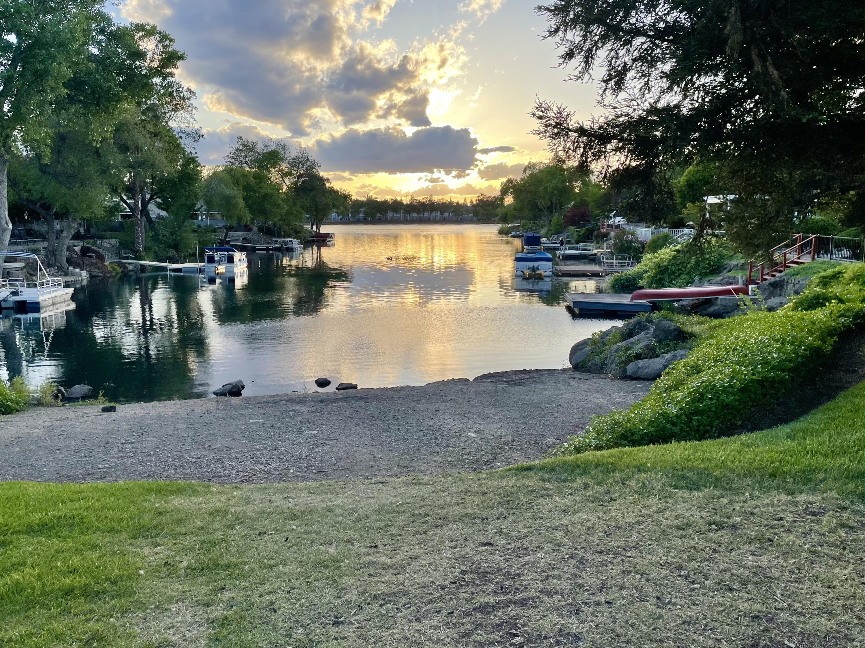 2629 Lakewest Dr, Chico, CA