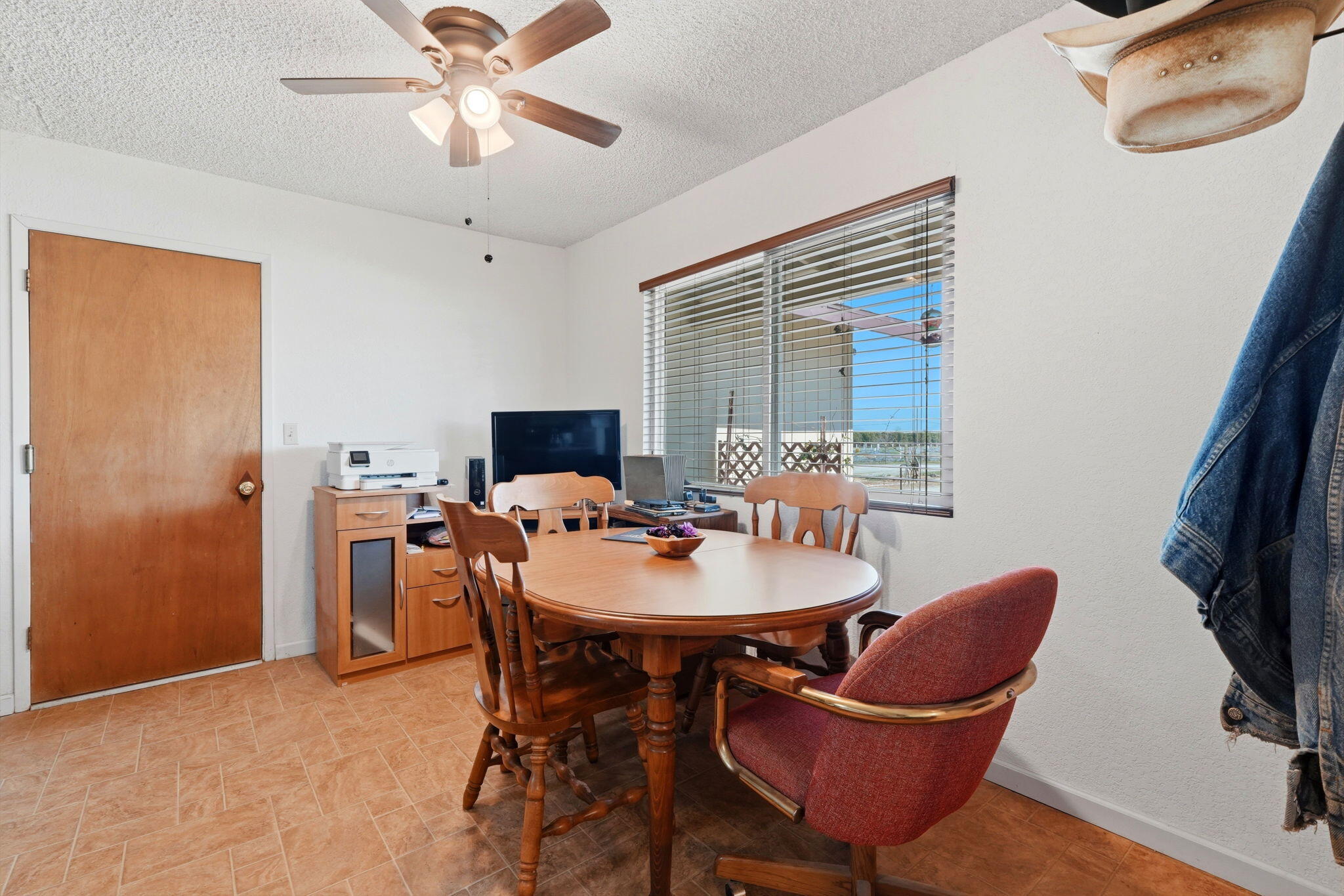 24141 Ave 120, Porterville, CA 93257