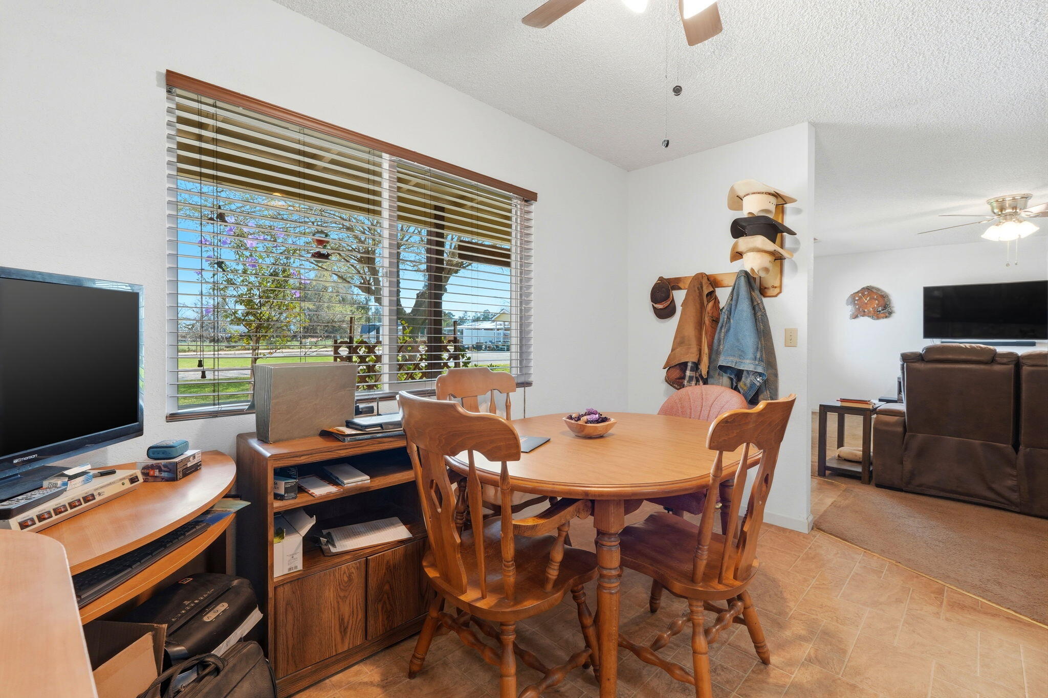 24141 Ave 120, Porterville, CA 93257