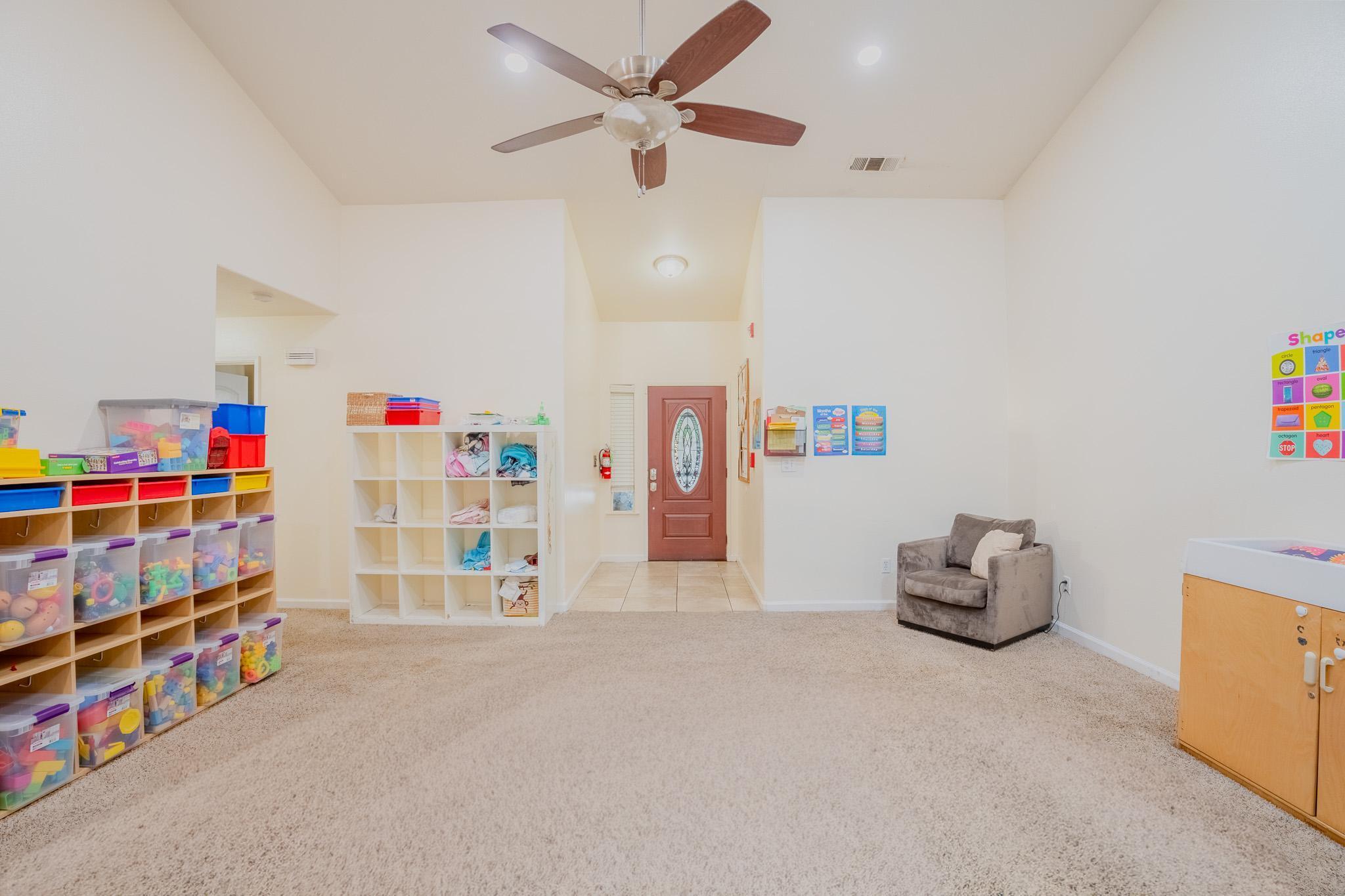 3931 E Elowin Ave, Visalia, CA 93292