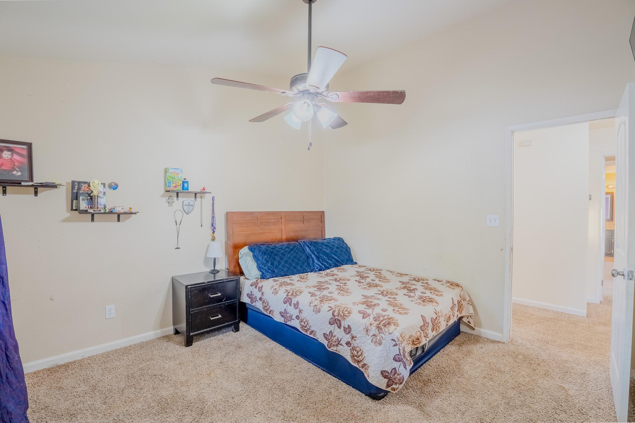 3931 E Elowin Ave, Visalia, CA 93292