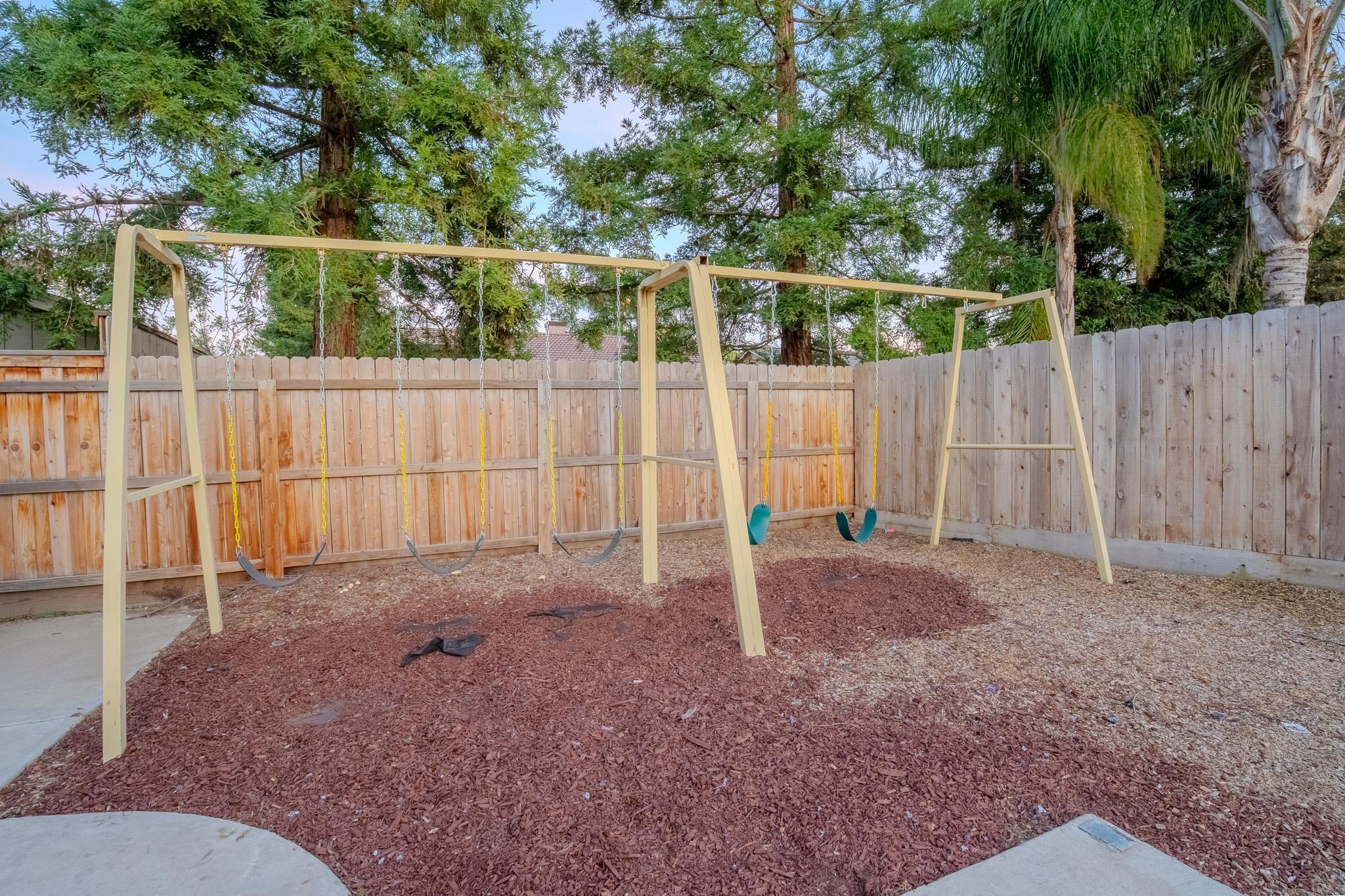 3931 E Elowin Ave, Visalia, CA 93292