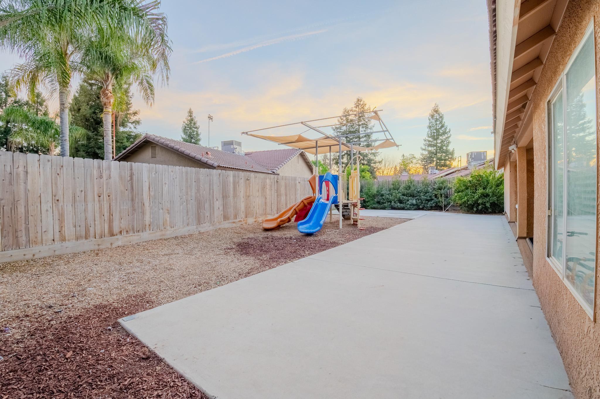 3931 E Elowin Ave, Visalia, CA 93292