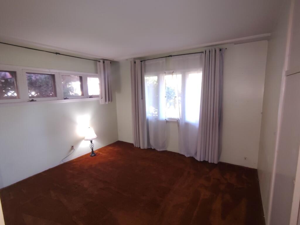 1517 W Kaweah Ave, Visalia, CA 93277