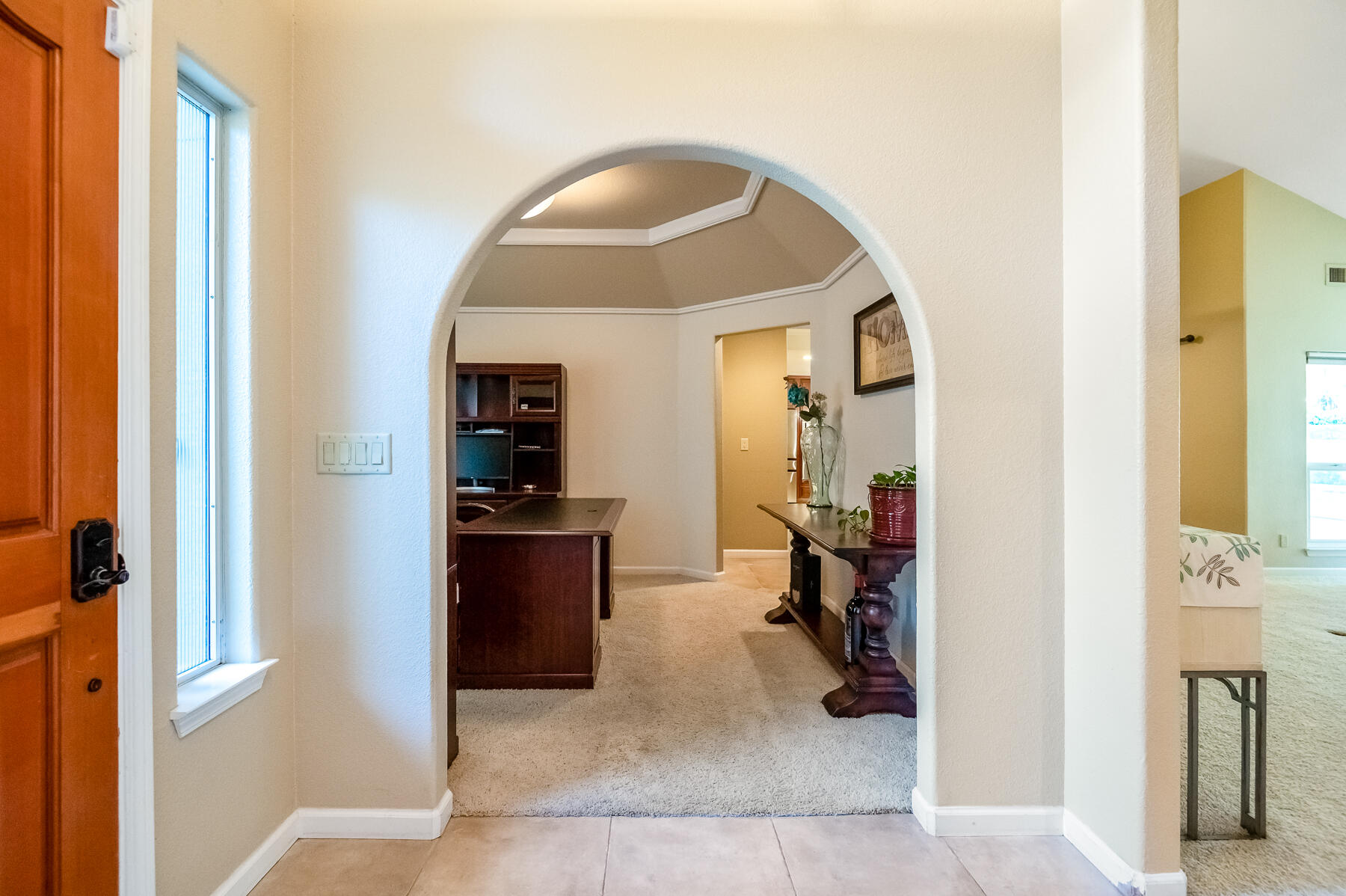 6001 W Mary Ct, Visalia, CA 93277