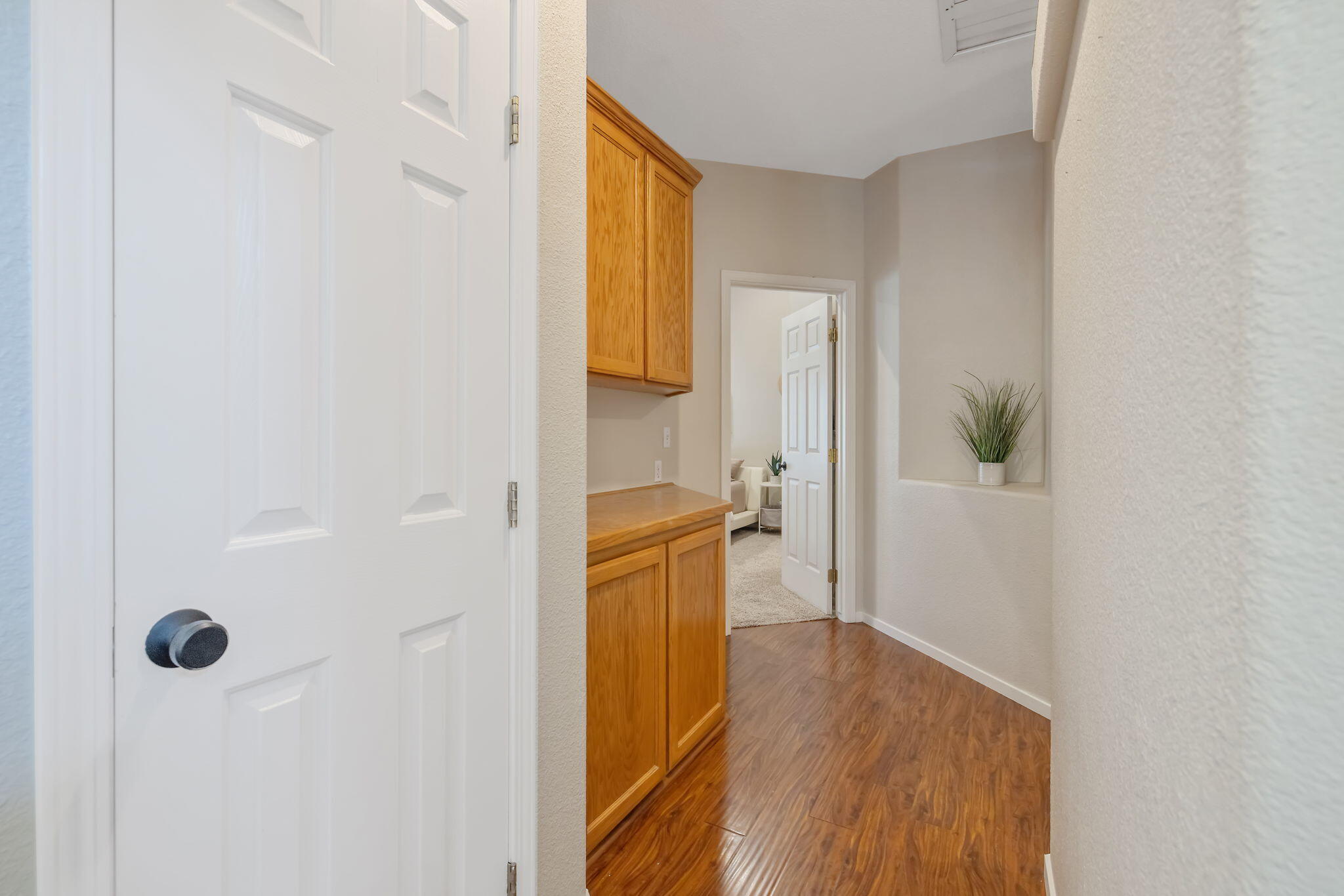 2600 W Oakridge Ave, Visalia, CA 93291