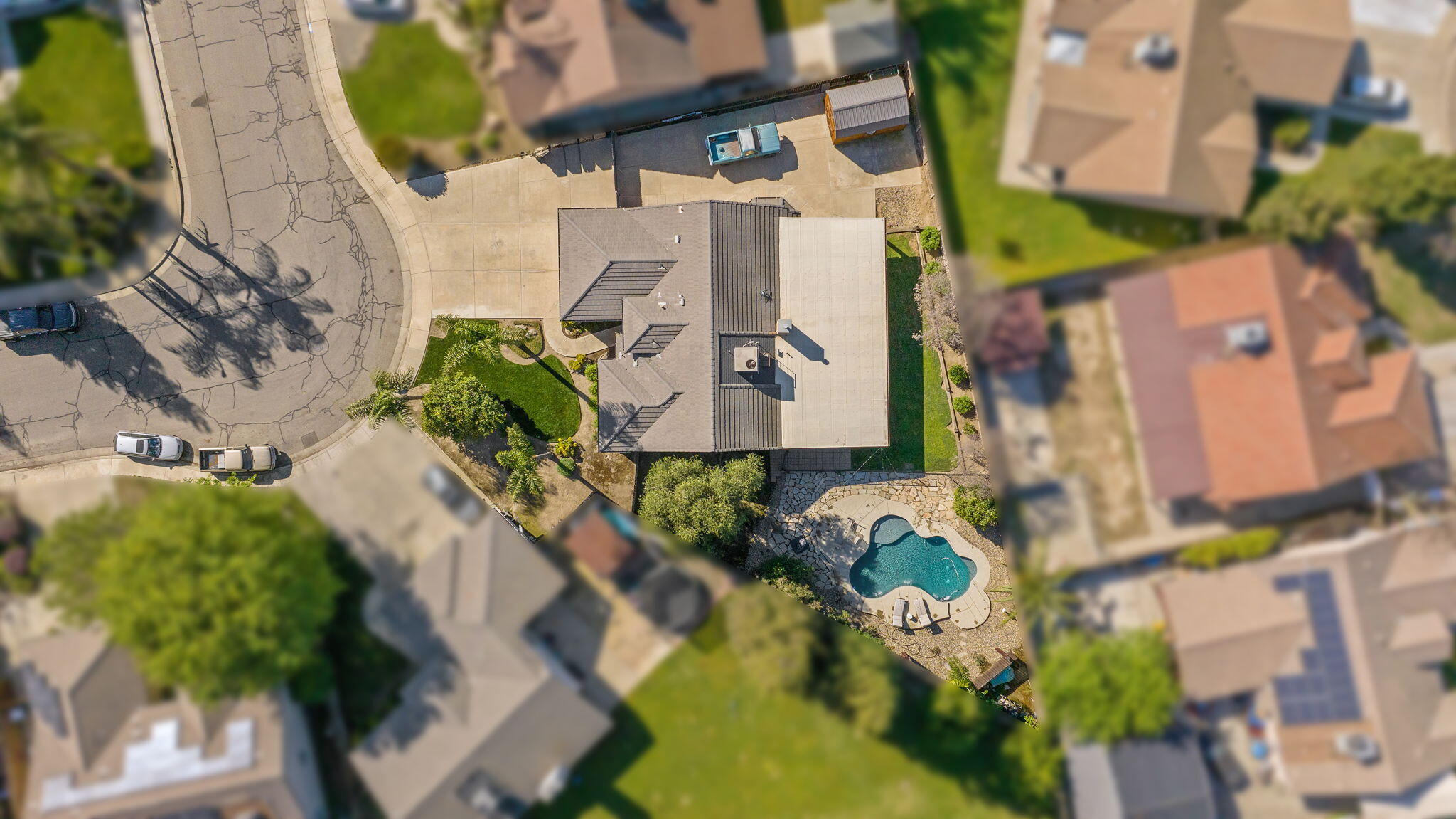 2600 W Oakridge Ave, Visalia, CA 93291