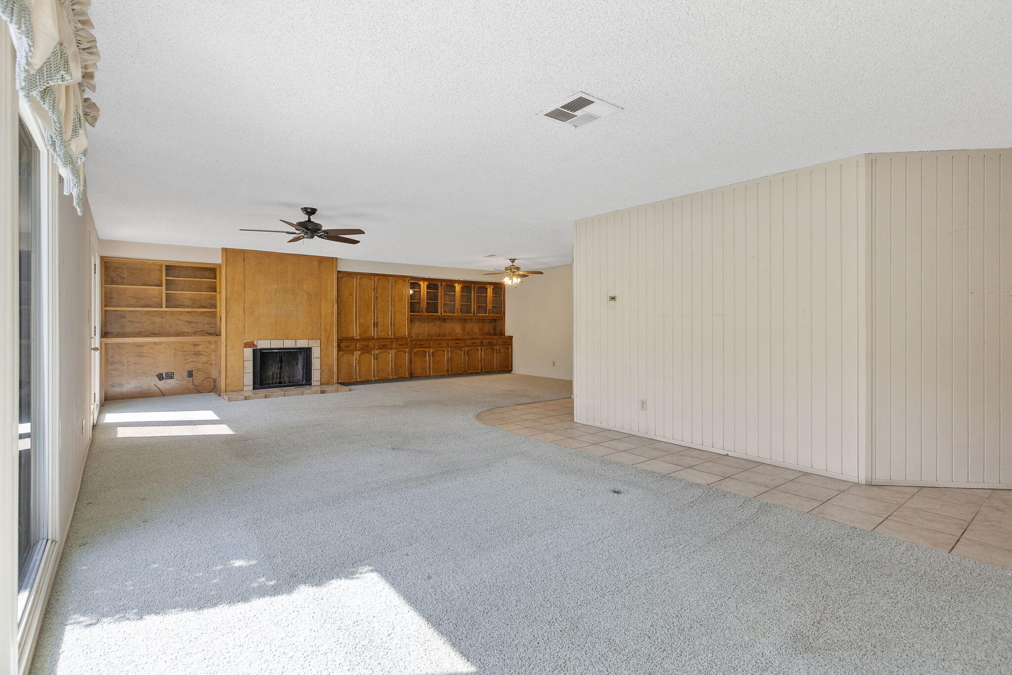 2303 W Cambridge Ave, Visalia, CA 93277