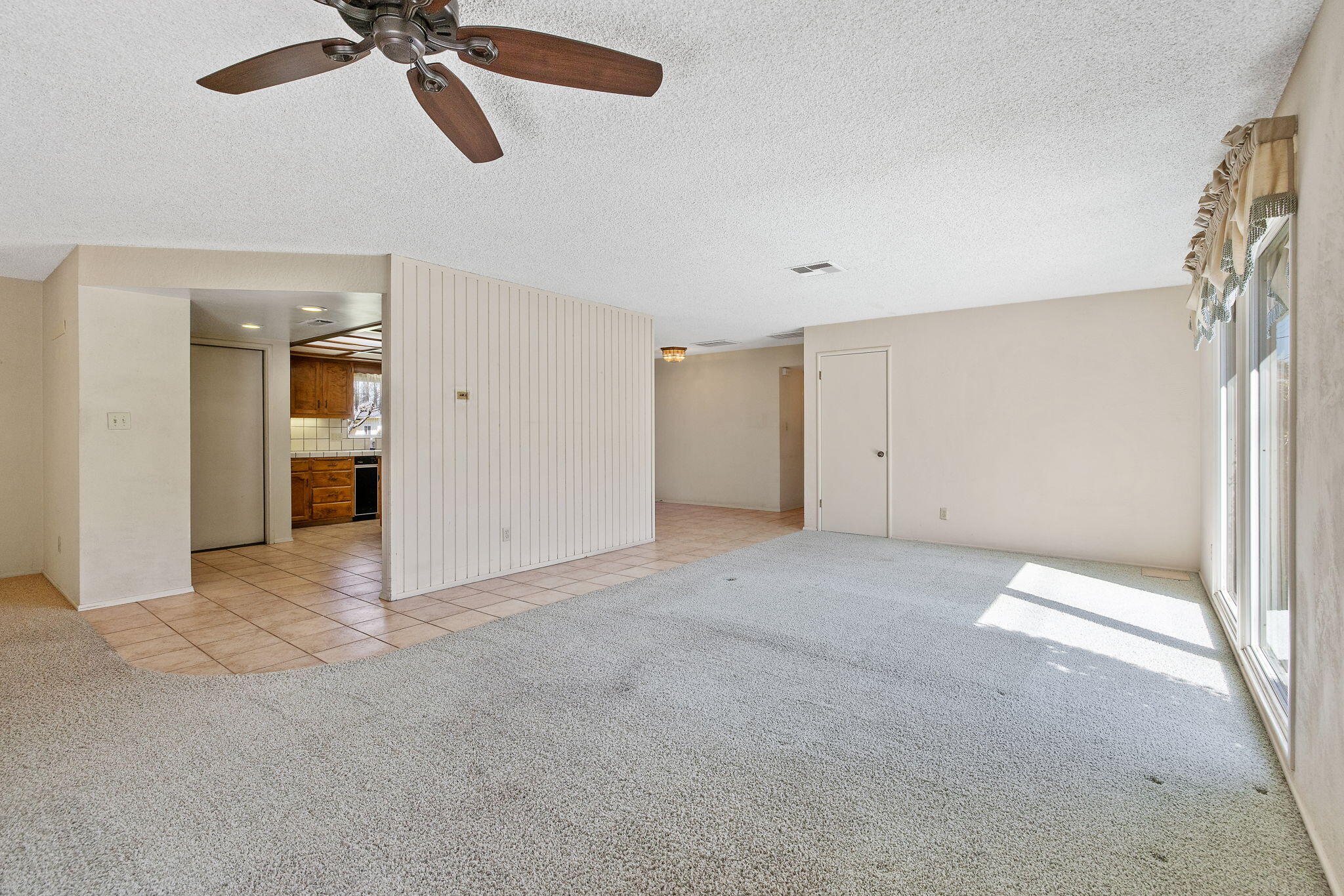 2303 W Cambridge Ave, Visalia, CA 93277