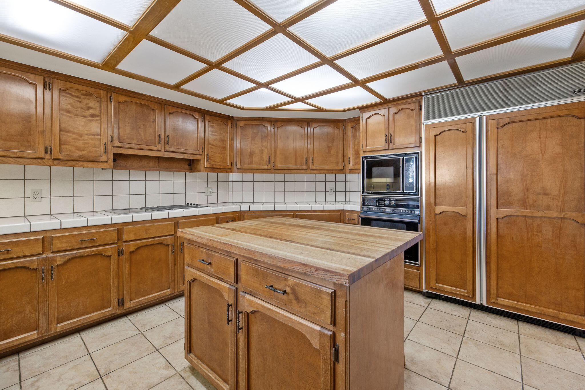 2303 W Cambridge Ave, Visalia, CA 93277