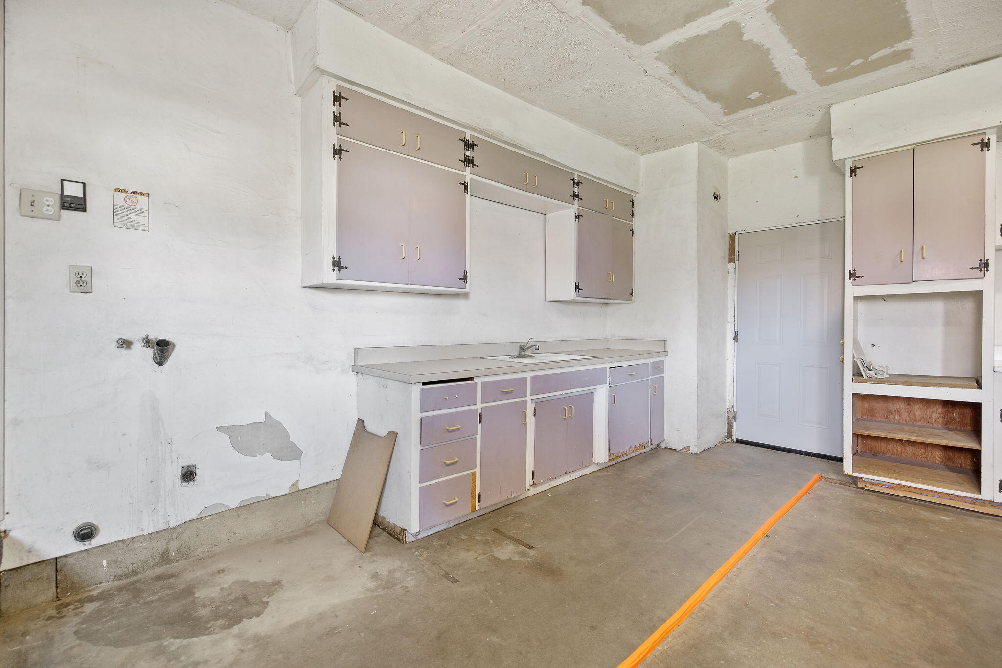 2303 W Cambridge Ave, Visalia, CA 93277