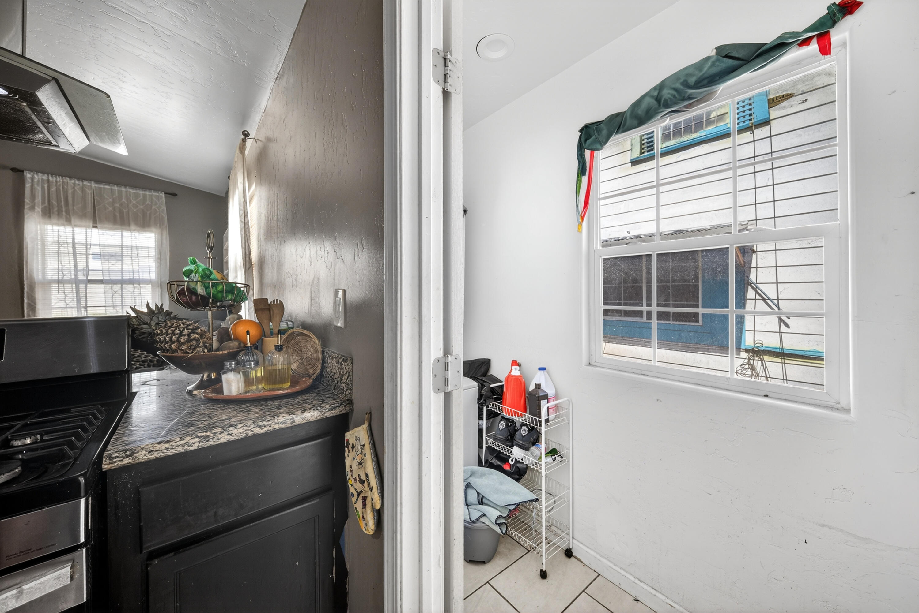 68-70 S Jaye St, Porterville, CA 93257