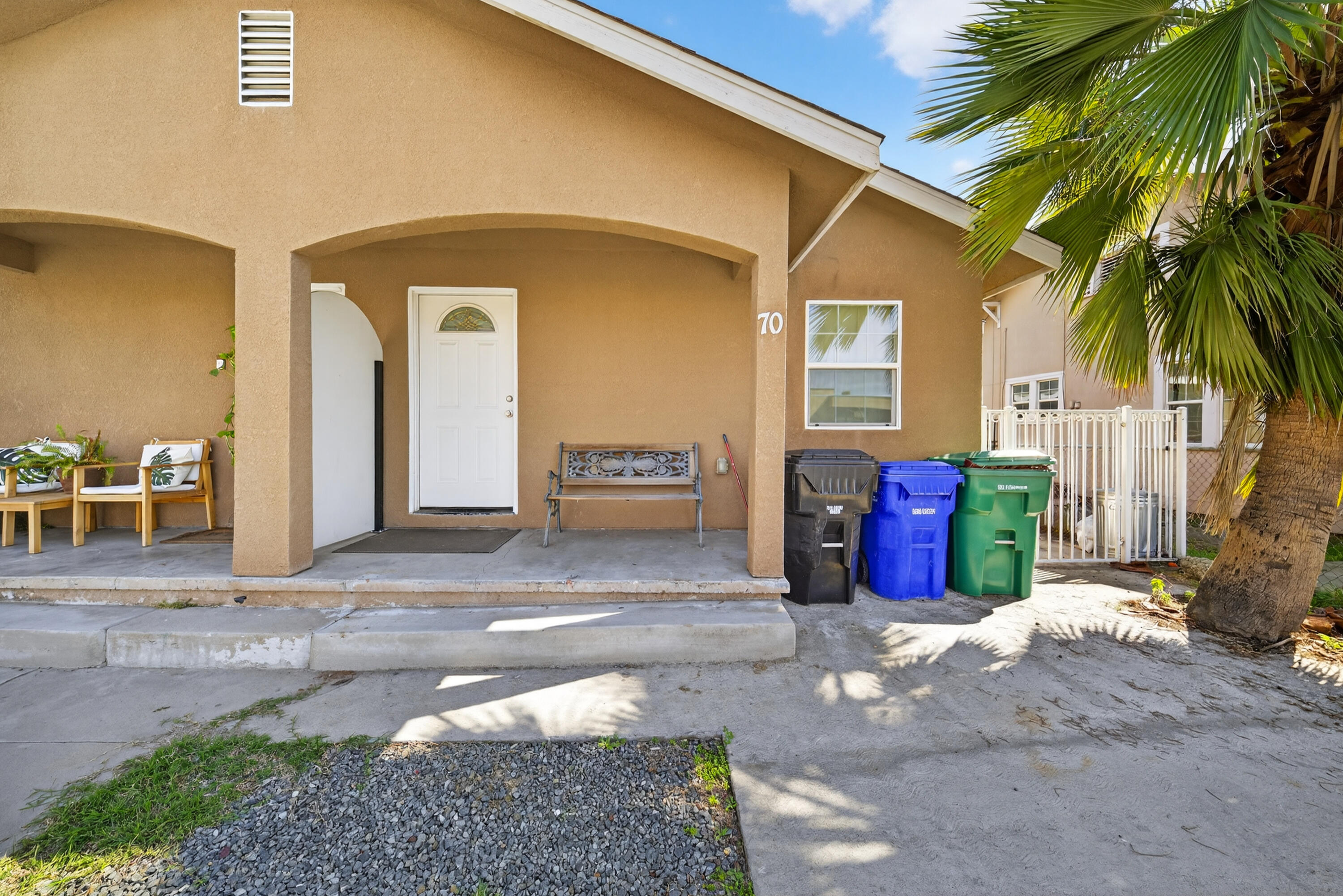 68-70 S Jaye St, Porterville, CA 93257