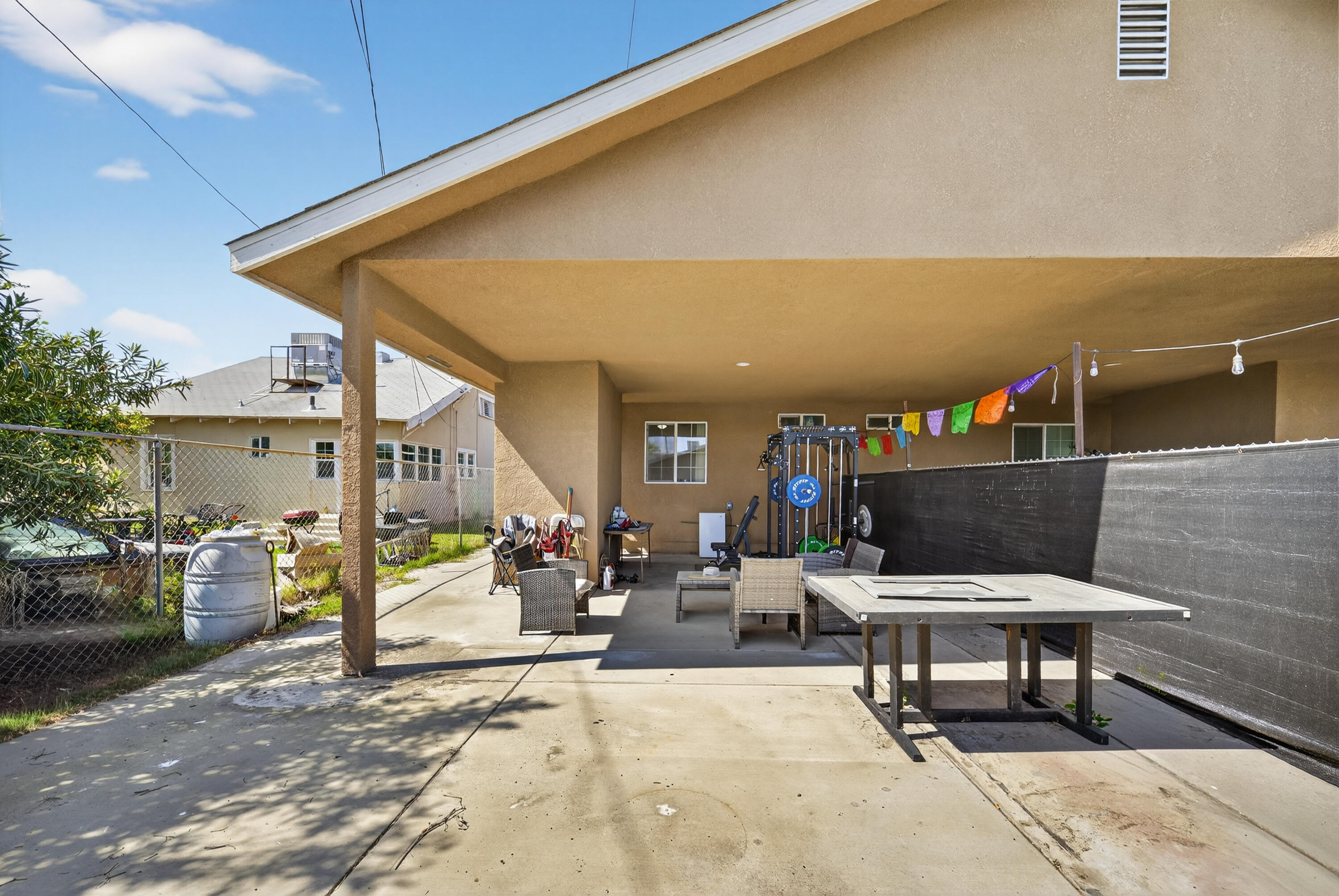 68-70 S Jaye St, Porterville, CA 93257